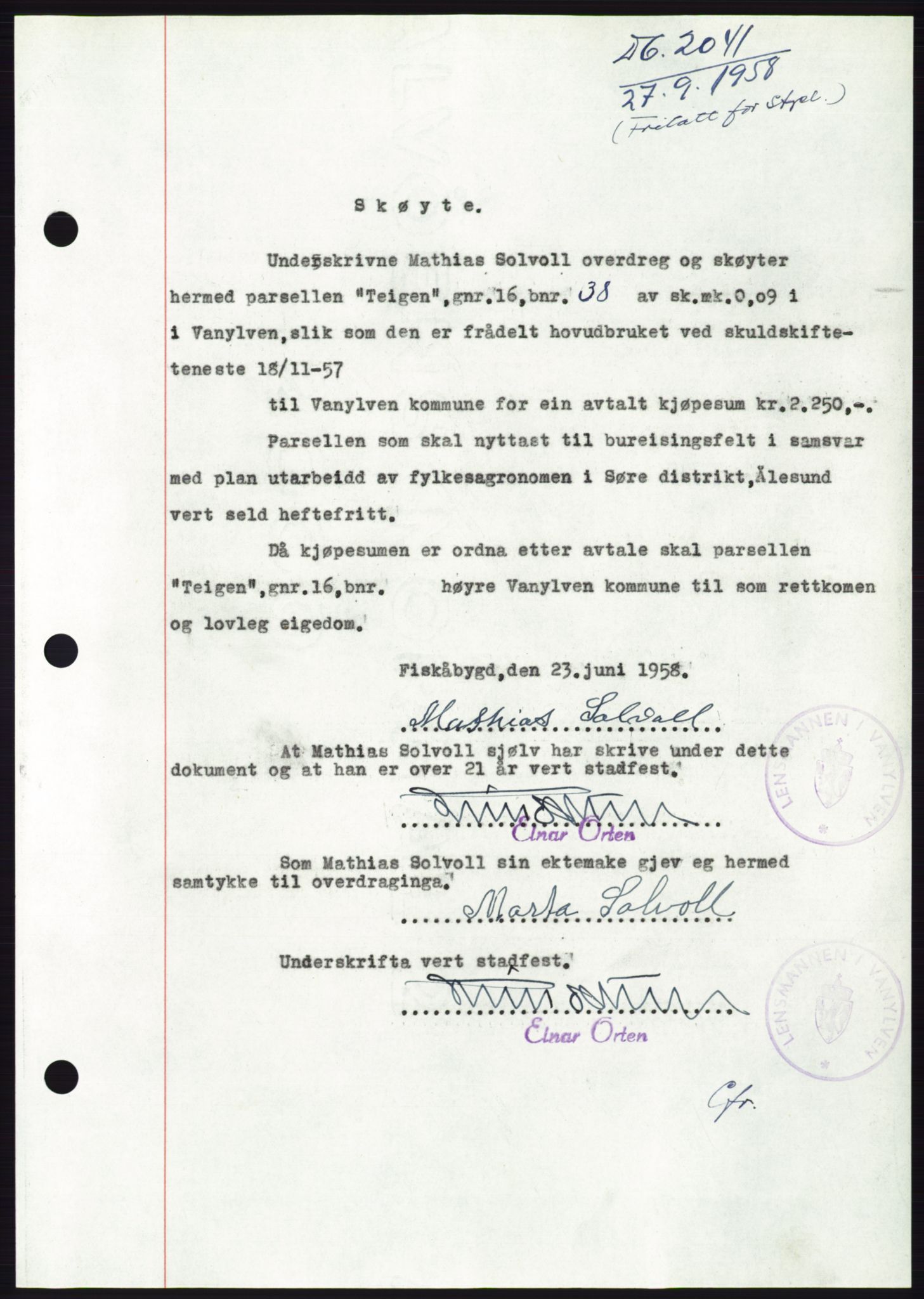 Søre Sunnmøre sorenskriveri, AV/SAT-A-4122/1/2/2C/L0110: Pantebok nr. 36A, 1958-1958, Dagboknr: 2041/1958