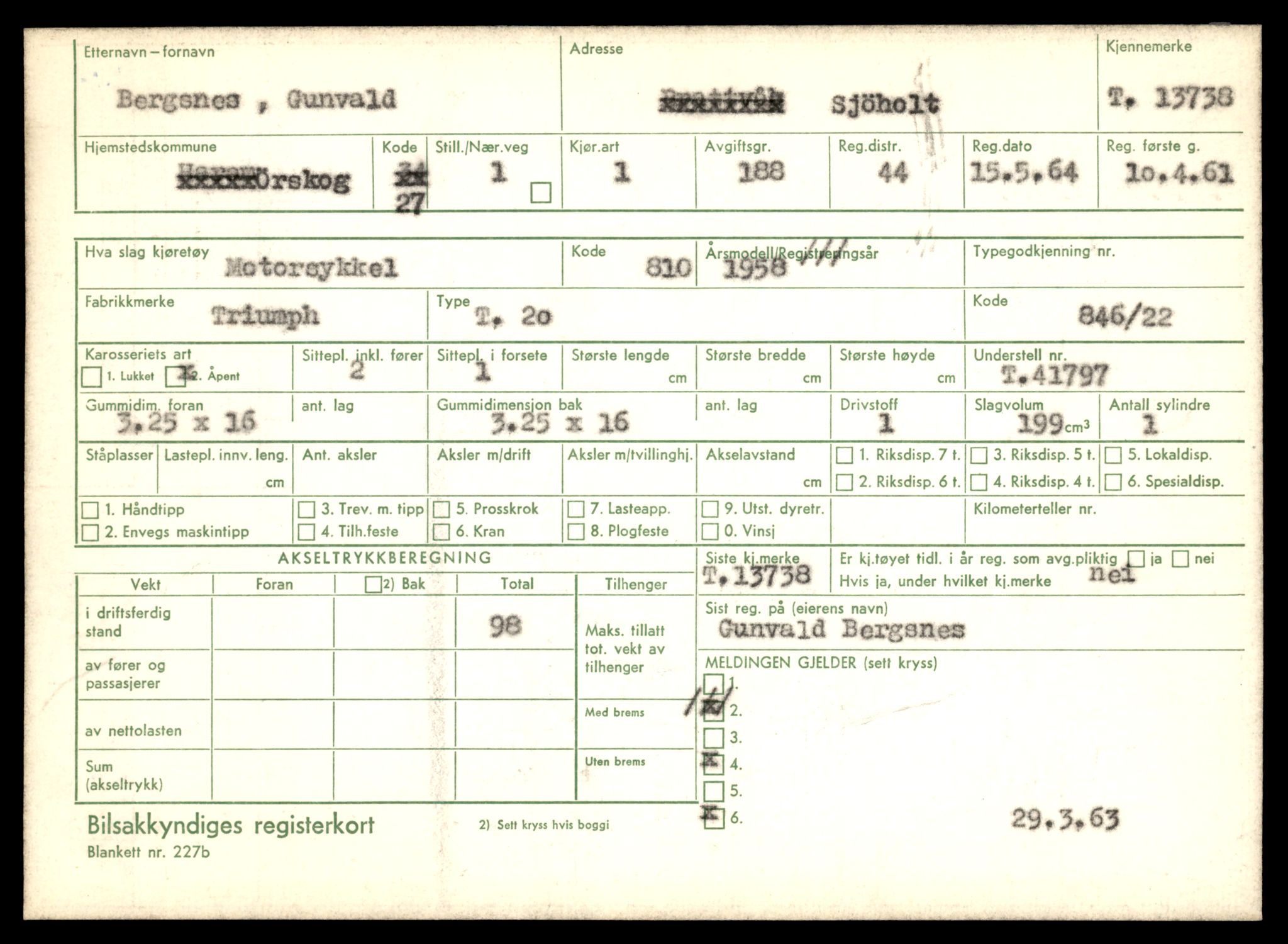 Møre og Romsdal vegkontor - Ålesund trafikkstasjon, AV/SAT-A-4099/F/Fe/L0041: Registreringskort for kjøretøy T 13710 - T 13905, 1927-1998, s. 501