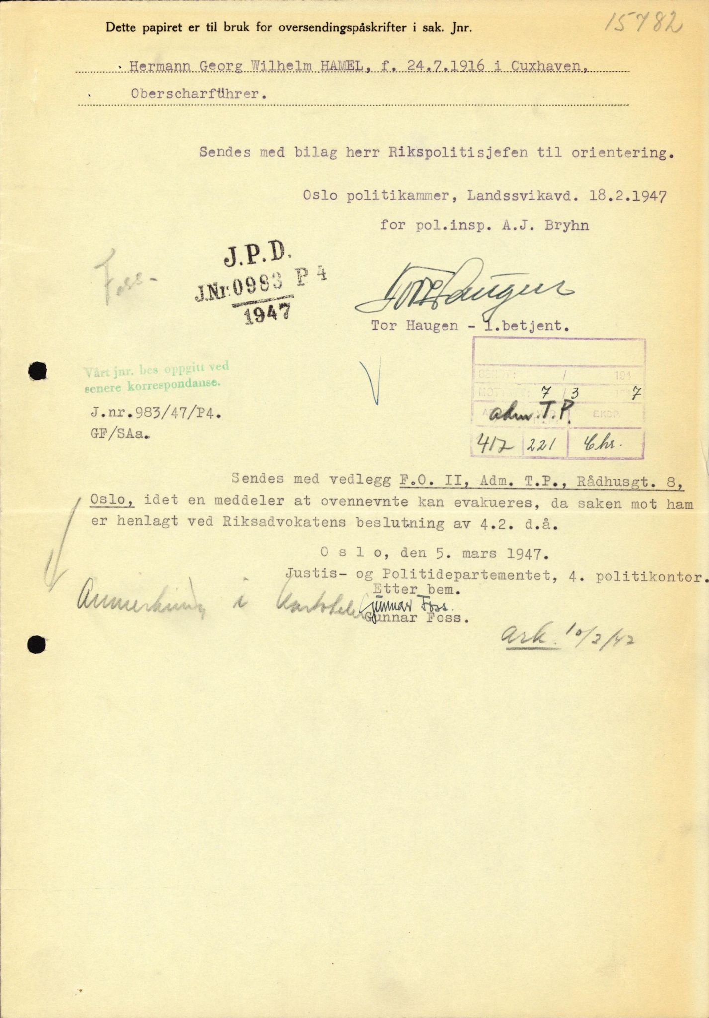 Forsvaret, Forsvarets overkommando II, AV/RA-RAFA-3915/D/Db/L0011: CI Questionaires. Tyske okkupasjonsstyrker i Norge. Tyskere., 1945-1946, s. 371