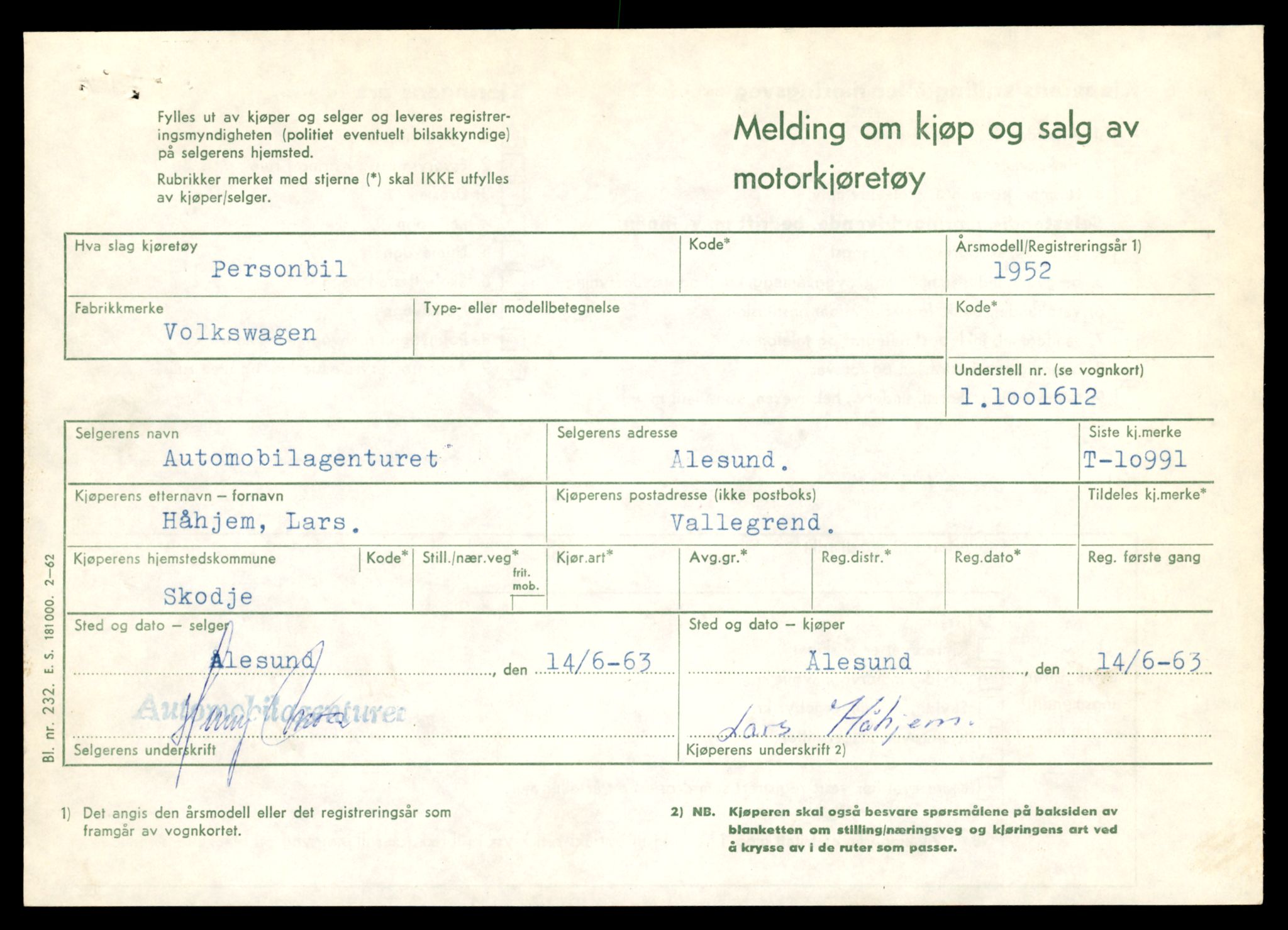 Møre og Romsdal vegkontor - Ålesund trafikkstasjon, AV/SAT-A-4099/F/Fe/L0025: Registreringskort for kjøretøy T 10931 - T 11045, 1927-1998, s. 1651