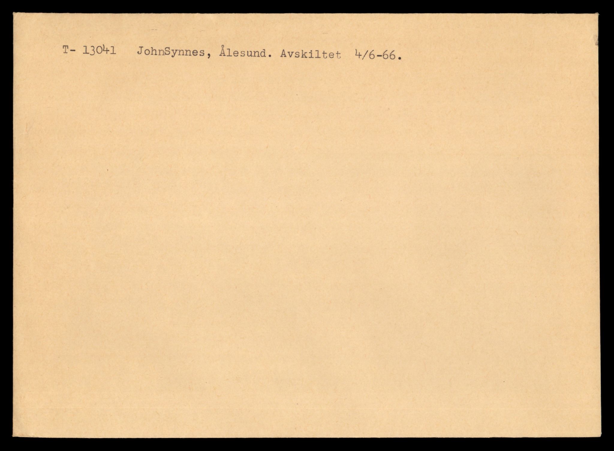 Møre og Romsdal vegkontor - Ålesund trafikkstasjon, AV/SAT-A-4099/F/Fe/L0037: Registreringskort for kjøretøy T 13031 - T 13179, 1927-1998, s. 251