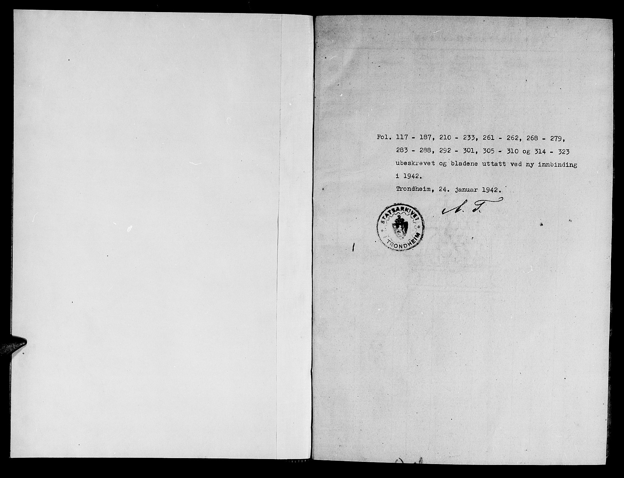 Ministerialprotokoller, klokkerbøker og fødselsregistre - Møre og Romsdal, SAT/A-1454/522/L0322: Klokkerbok nr. 522C01, 1816-1830