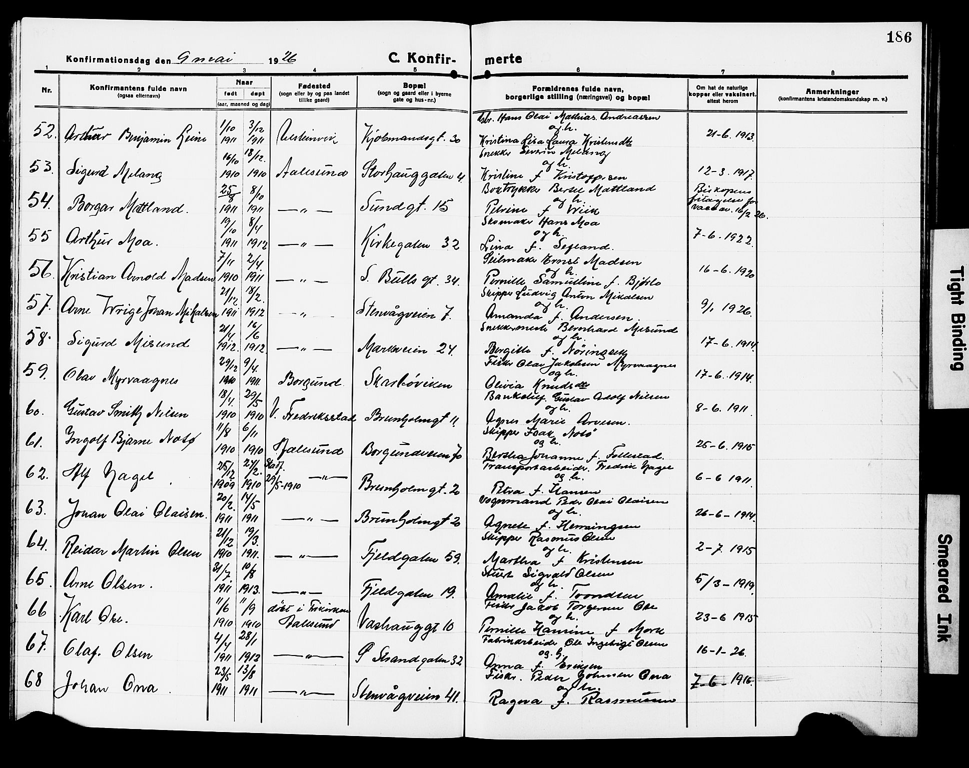 Ministerialprotokoller, klokkerbøker og fødselsregistre - Møre og Romsdal, AV/SAT-A-1454/529/L0472: Klokkerbok nr. 529C09, 1917-1929, s. 186