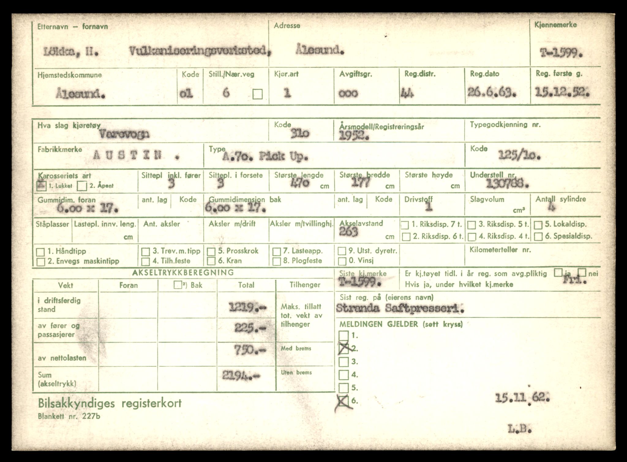 Møre og Romsdal vegkontor - Ålesund trafikkstasjon, AV/SAT-A-4099/F/Fe/L0014: Registreringskort for kjøretøy T 1565 - T 1698, 1927-1998, s. 831