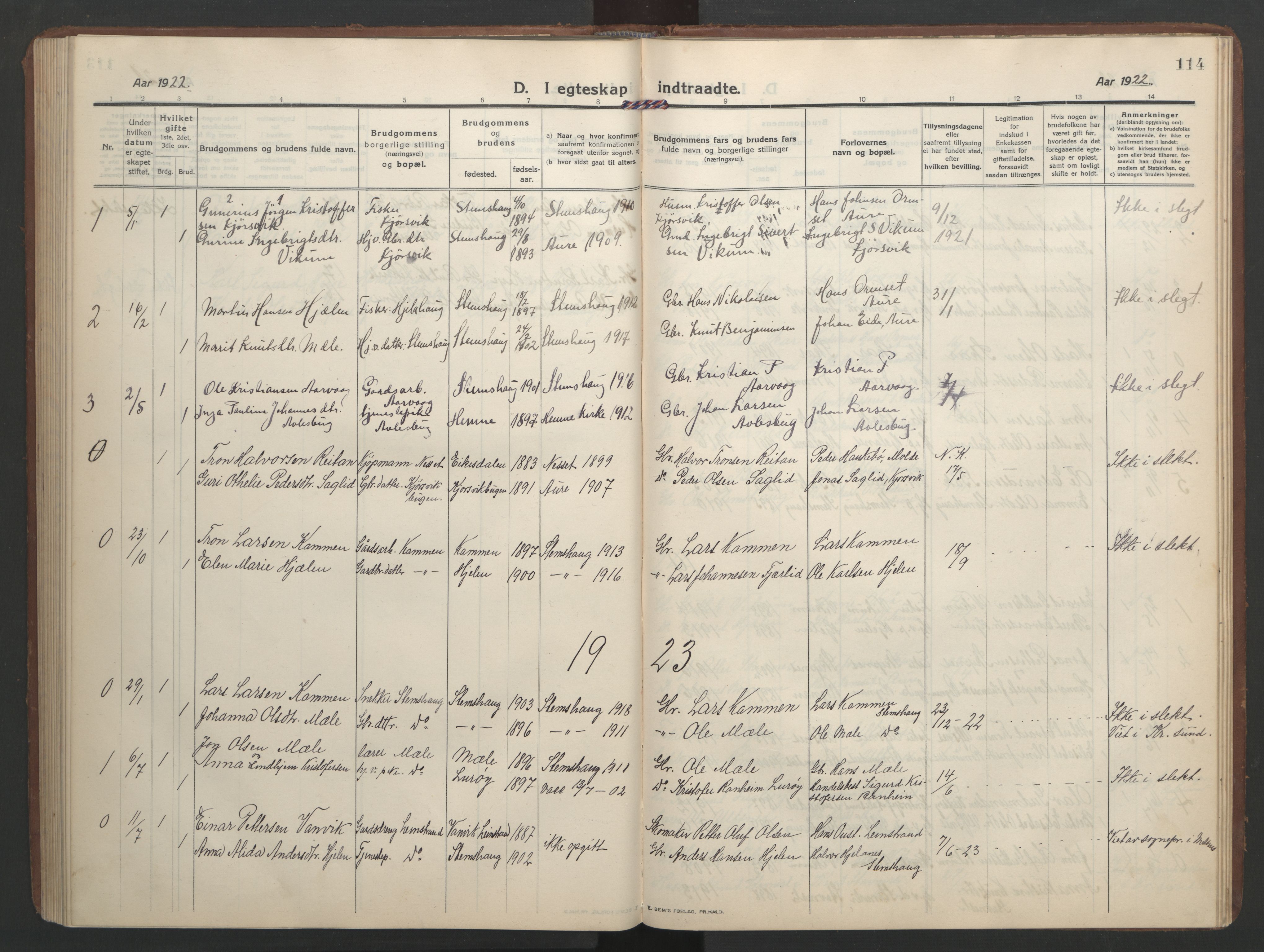 Ministerialprotokoller, klokkerbøker og fødselsregistre - Møre og Romsdal, AV/SAT-A-1454/579/L0919: Klokkerbok nr. 579C01, 1909-1957, s. 114