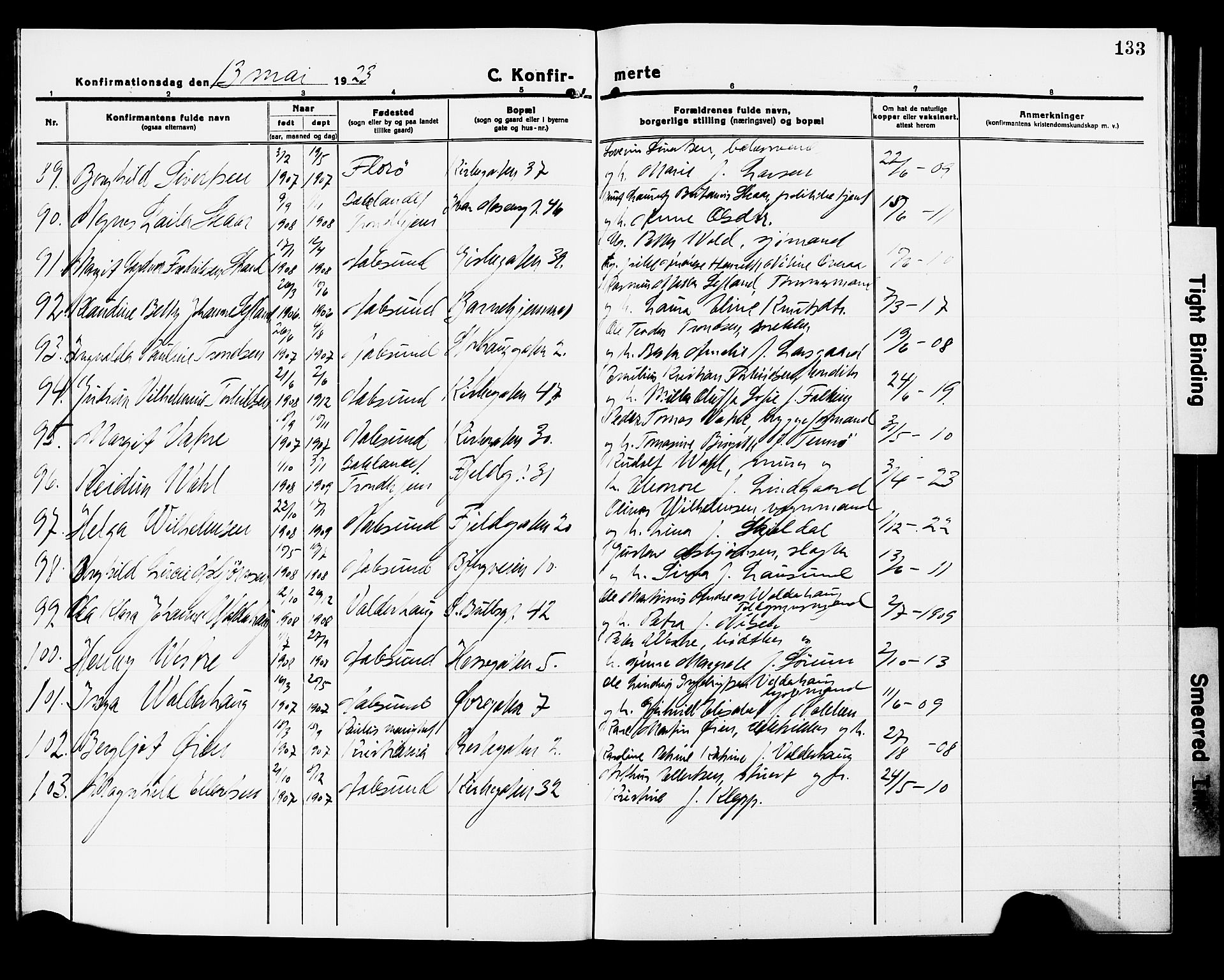 Ministerialprotokoller, klokkerbøker og fødselsregistre - Møre og Romsdal, AV/SAT-A-1454/529/L0472: Klokkerbok nr. 529C09, 1917-1929, s. 133