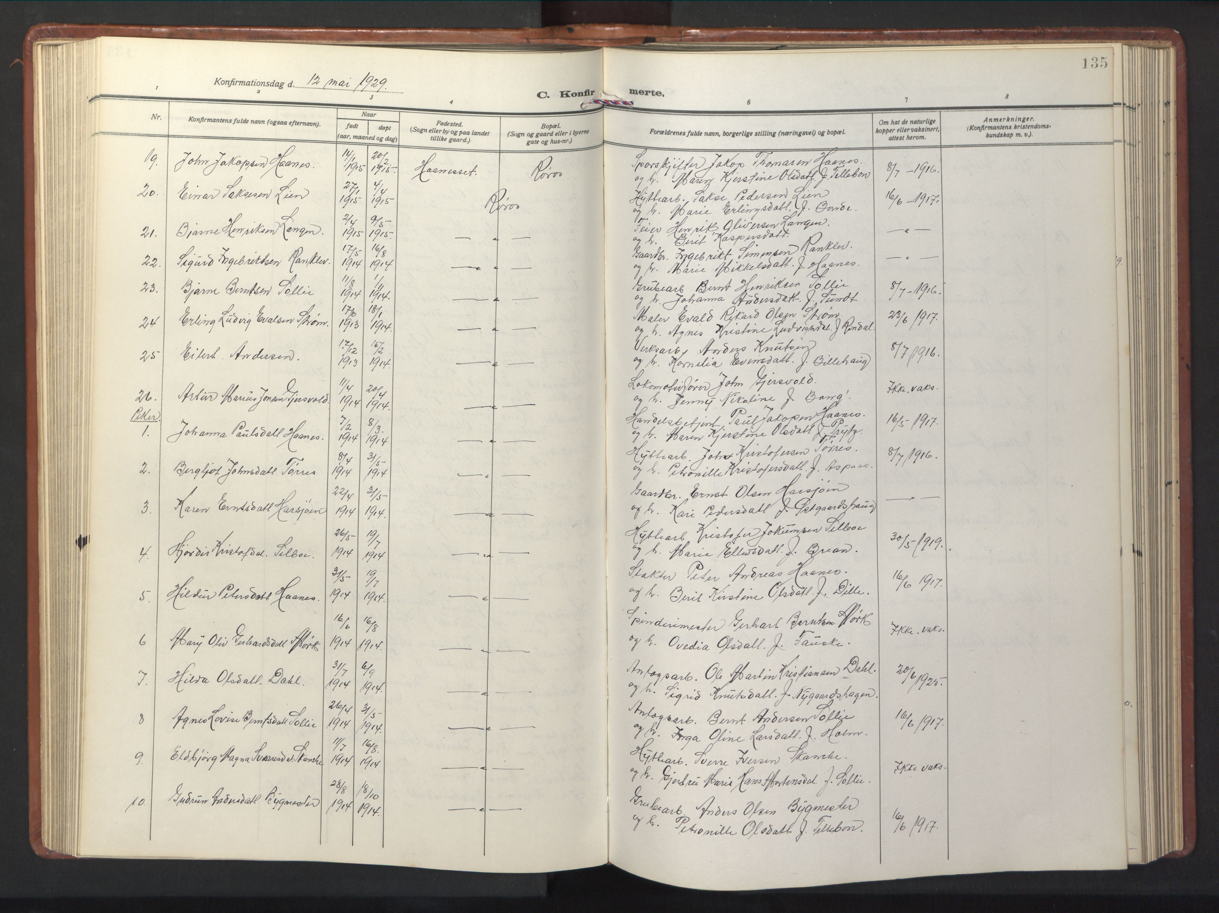 Ministerialprotokoller, klokkerbøker og fødselsregistre - Sør-Trøndelag, AV/SAT-A-1456/681/L0943: Klokkerbok nr. 681C07, 1926-1954, s. 135