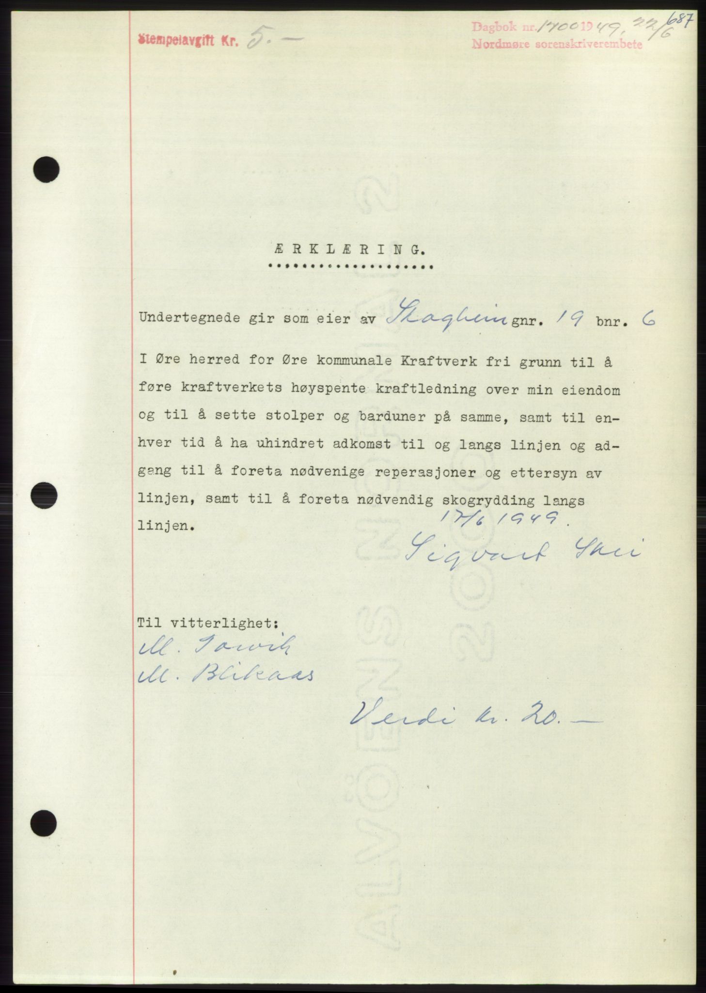 Nordmøre sorenskriveri, SAT/A-4132/1/2/2Ca: Pantebok nr. B101, 1949-1949, Dagboknr: 1700/1949