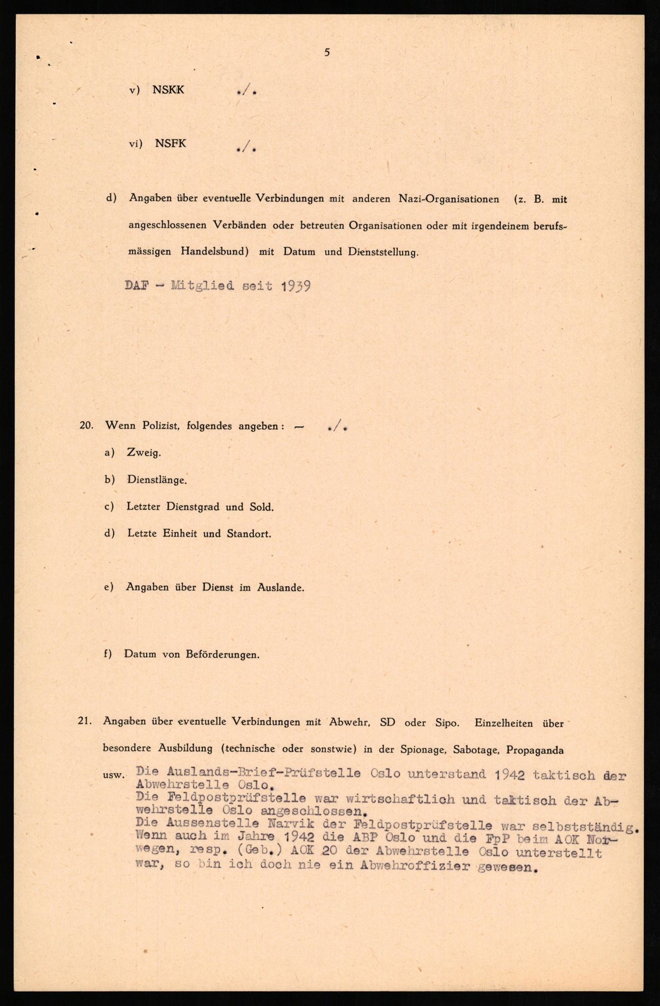 Forsvaret, Forsvarets overkommando II, AV/RA-RAFA-3915/D/Db/L0027: CI Questionaires. Tyske okkupasjonsstyrker i Norge. Tyskere., 1945-1946, s. 247