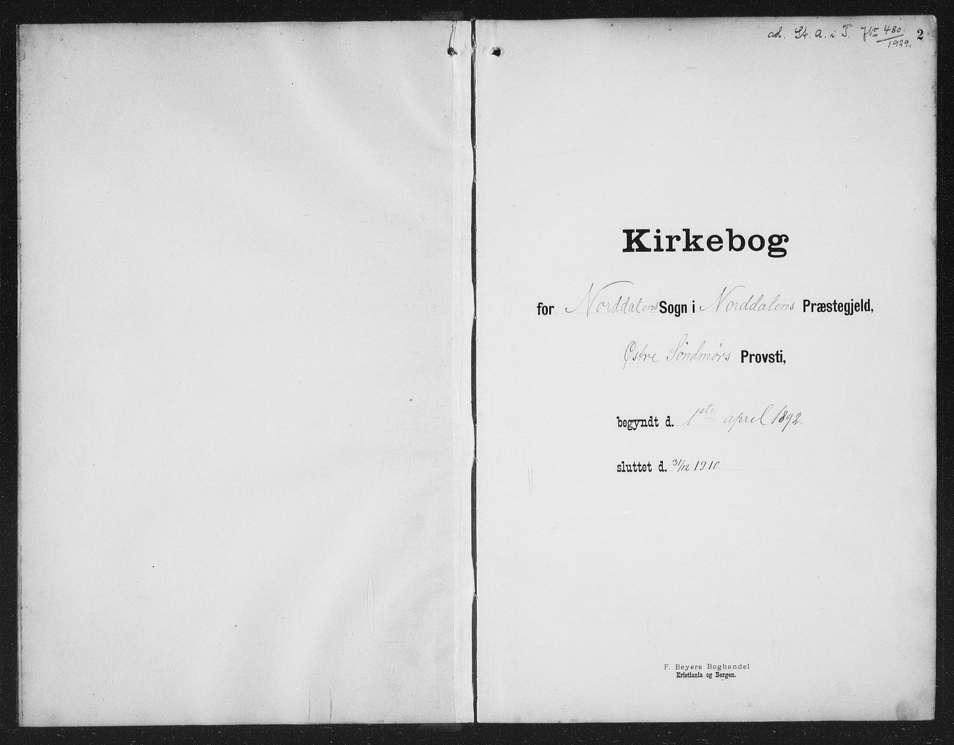 Ministerialprotokoller, klokkerbøker og fødselsregistre - Møre og Romsdal, AV/SAT-A-1454/519/L0264: Klokkerbok nr. 519C05, 1892-1910, s. 2