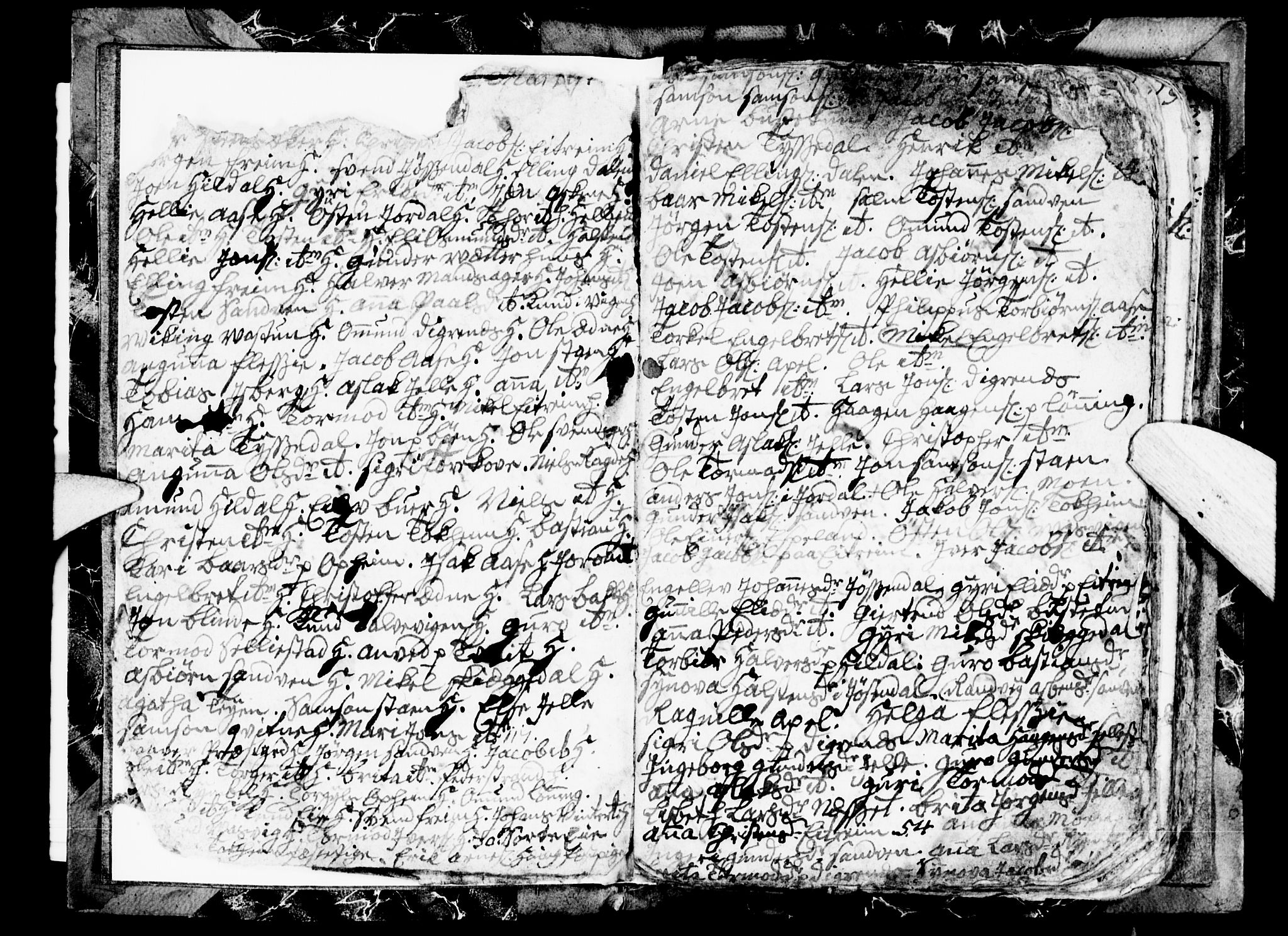 Odda Sokneprestembete, AV/SAB-A-77201/H/Hab: Klokkerbok nr. A 1, 1775-1778, s. 4-5