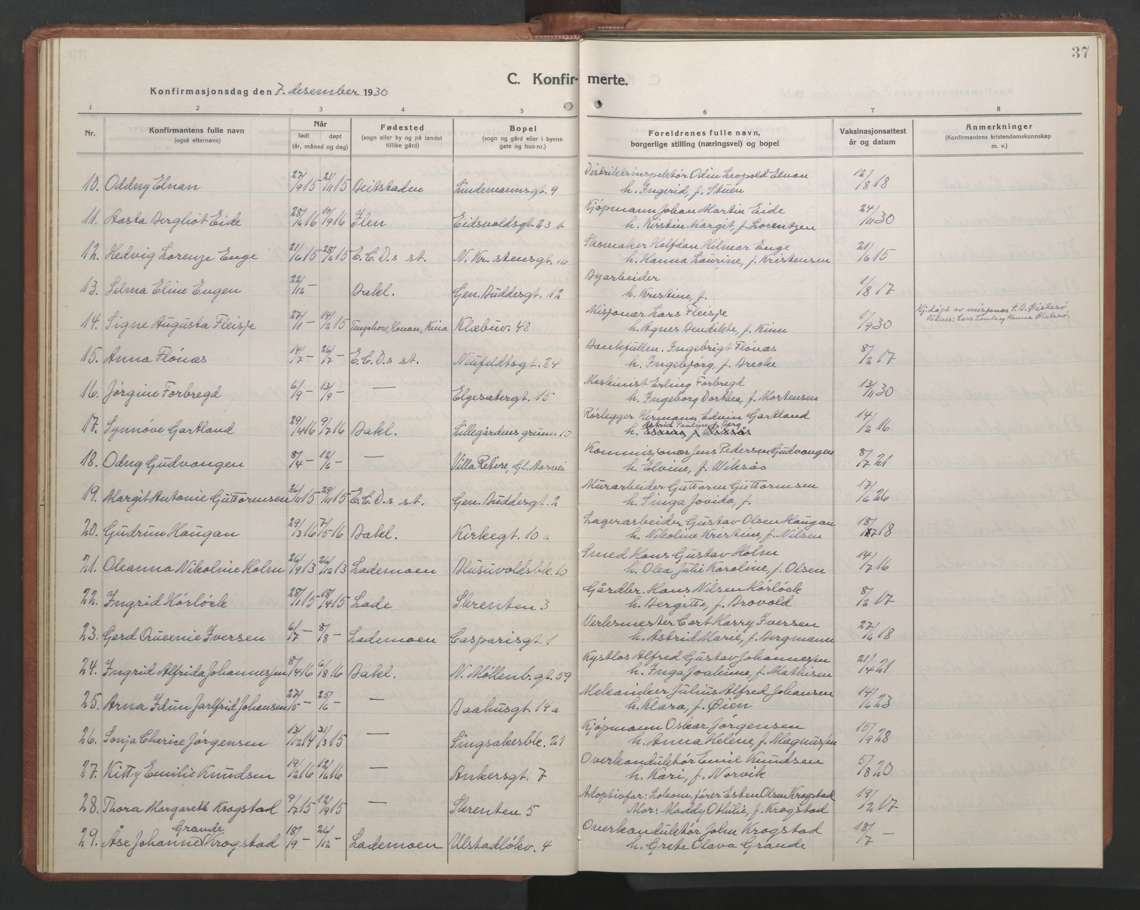 Ministerialprotokoller, klokkerbøker og fødselsregistre - Sør-Trøndelag, AV/SAT-A-1456/604/L0228: Klokkerbok nr. 604C11, 1928-1950, s. 37