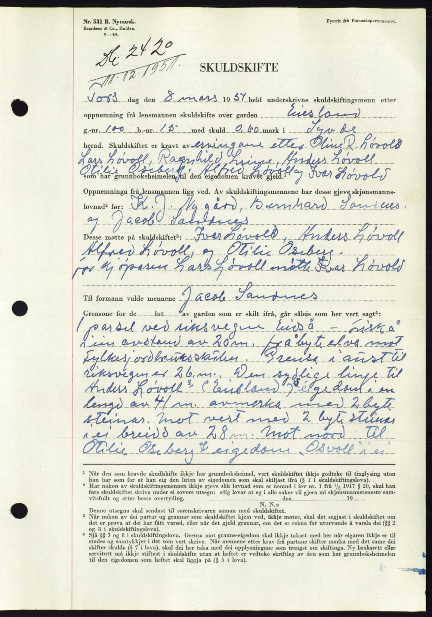 Søre Sunnmøre sorenskriveri, AV/SAT-A-4122/1/2/2C/L0090: Pantebok nr. 16A, 1951-1951, Dagboknr: 2420/1951