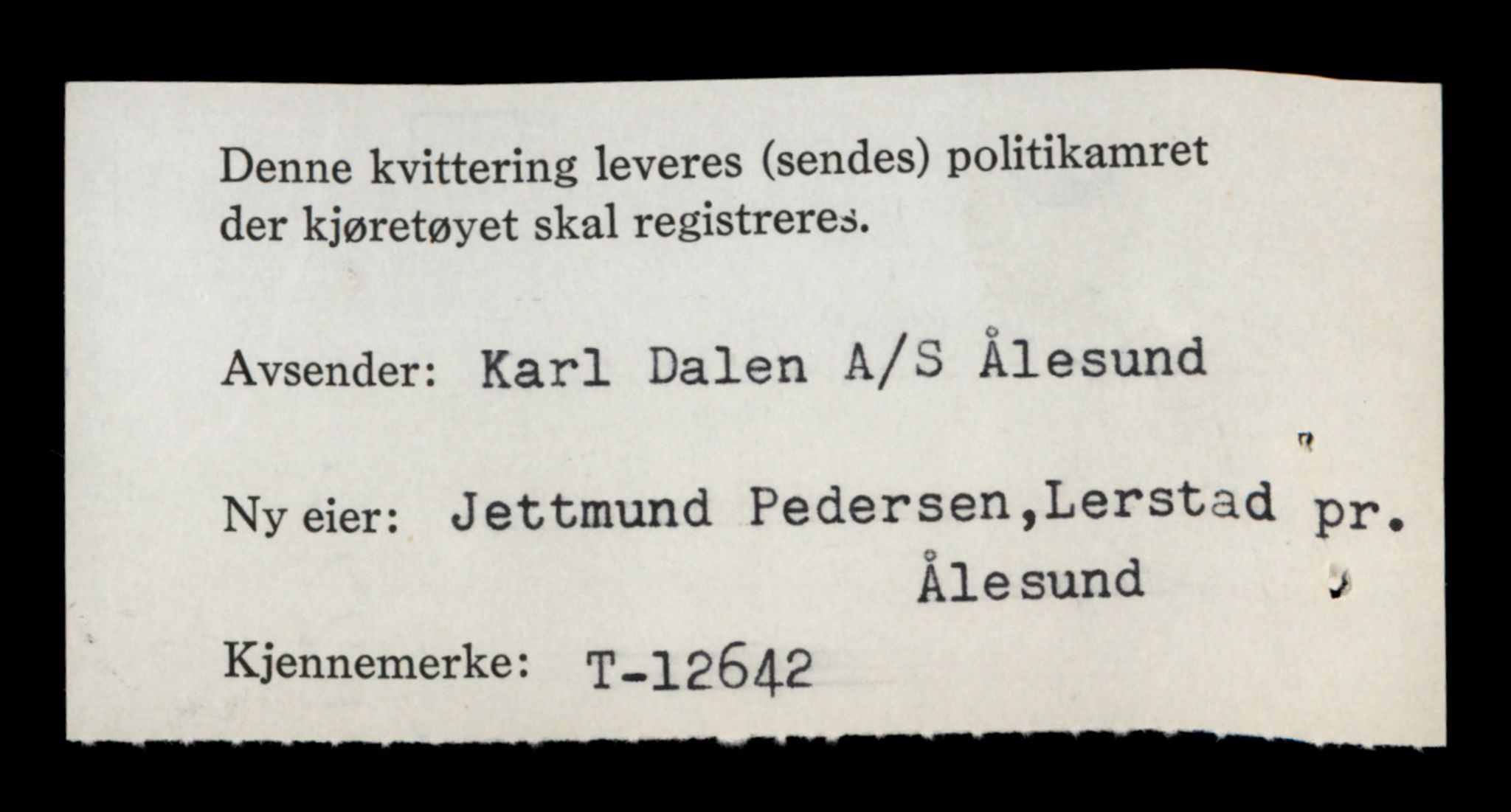 Møre og Romsdal vegkontor - Ålesund trafikkstasjon, AV/SAT-A-4099/F/Fe/L0034: Registreringskort for kjøretøy T 12500 - T 12652, 1927-1998, s. 2803