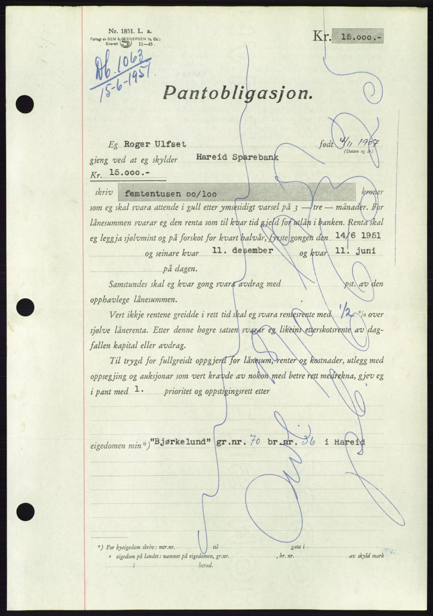 Søre Sunnmøre sorenskriveri, AV/SAT-A-4122/1/2/2C/L0120: Pantebok nr. 8B, 1951-1951, Dagboknr: 1063/1951