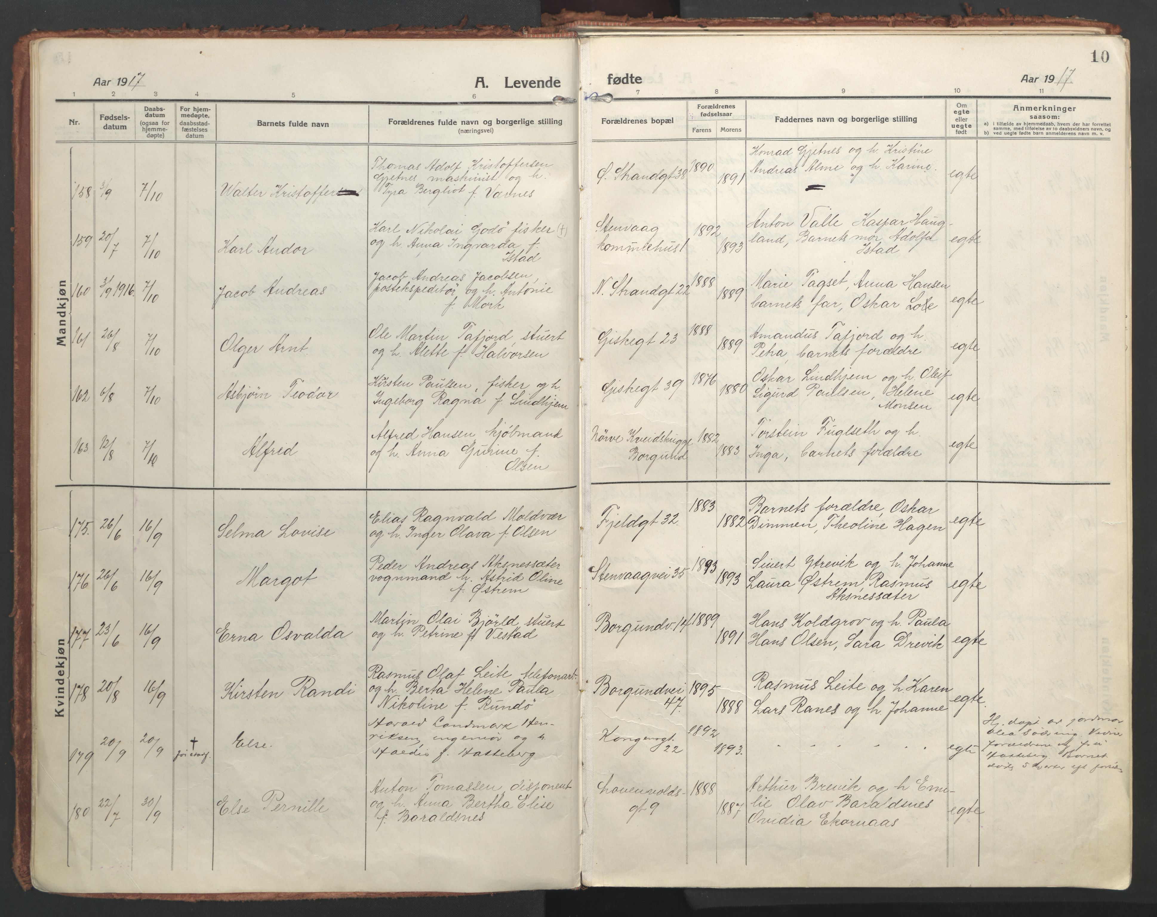 Ministerialprotokoller, klokkerbøker og fødselsregistre - Møre og Romsdal, AV/SAT-A-1454/529/L0462: Ministerialbok nr. 529A12, 1917-1924, s. 10
