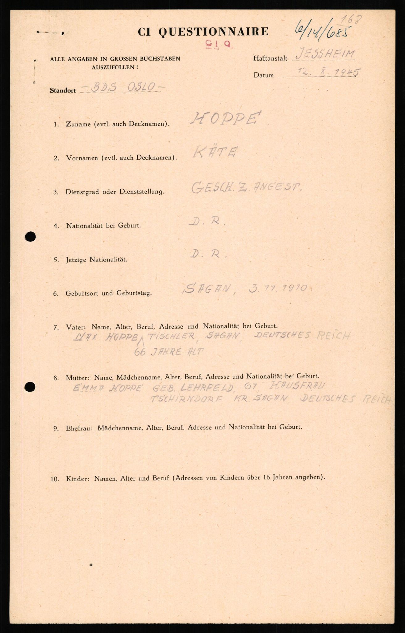 Forsvaret, Forsvarets overkommando II, AV/RA-RAFA-3915/D/Db/L0013: CI Questionaires. Tyske okkupasjonsstyrker i Norge. Tyskere., 1945-1946, s. 481