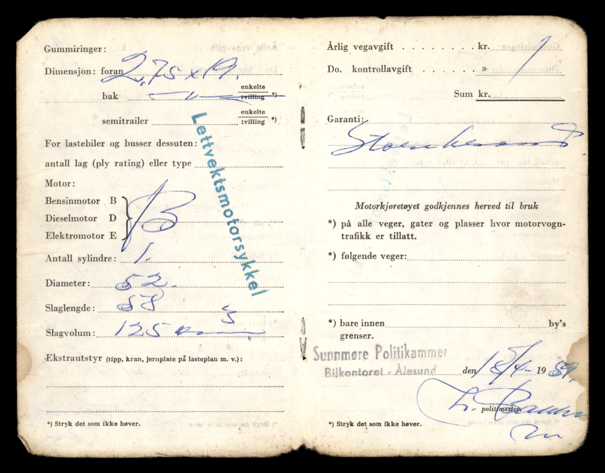 Møre og Romsdal vegkontor - Ålesund trafikkstasjon, AV/SAT-A-4099/F/Fe/L0040: Registreringskort for kjøretøy T 13531 - T 13709, 1927-1998, s. 1407