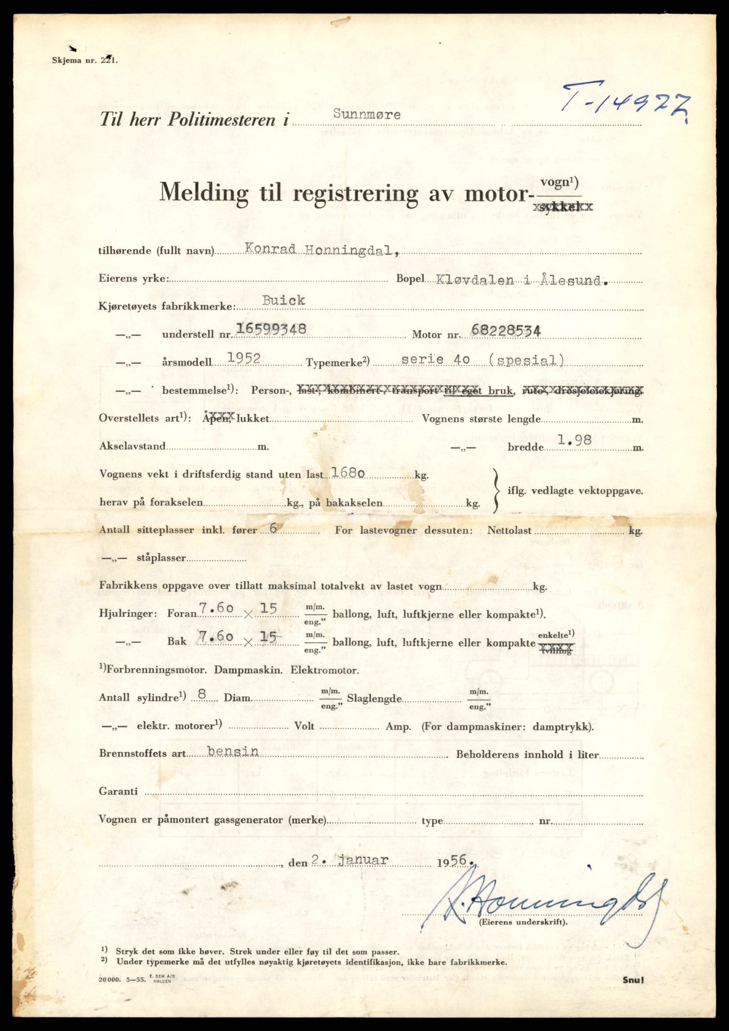 Møre og Romsdal vegkontor - Ålesund trafikkstasjon, AV/SAT-A-4099/F/Fe/L0049: Registreringskort for kjøretøy T 14864 - T 18613, 1927-1998, s. 2687