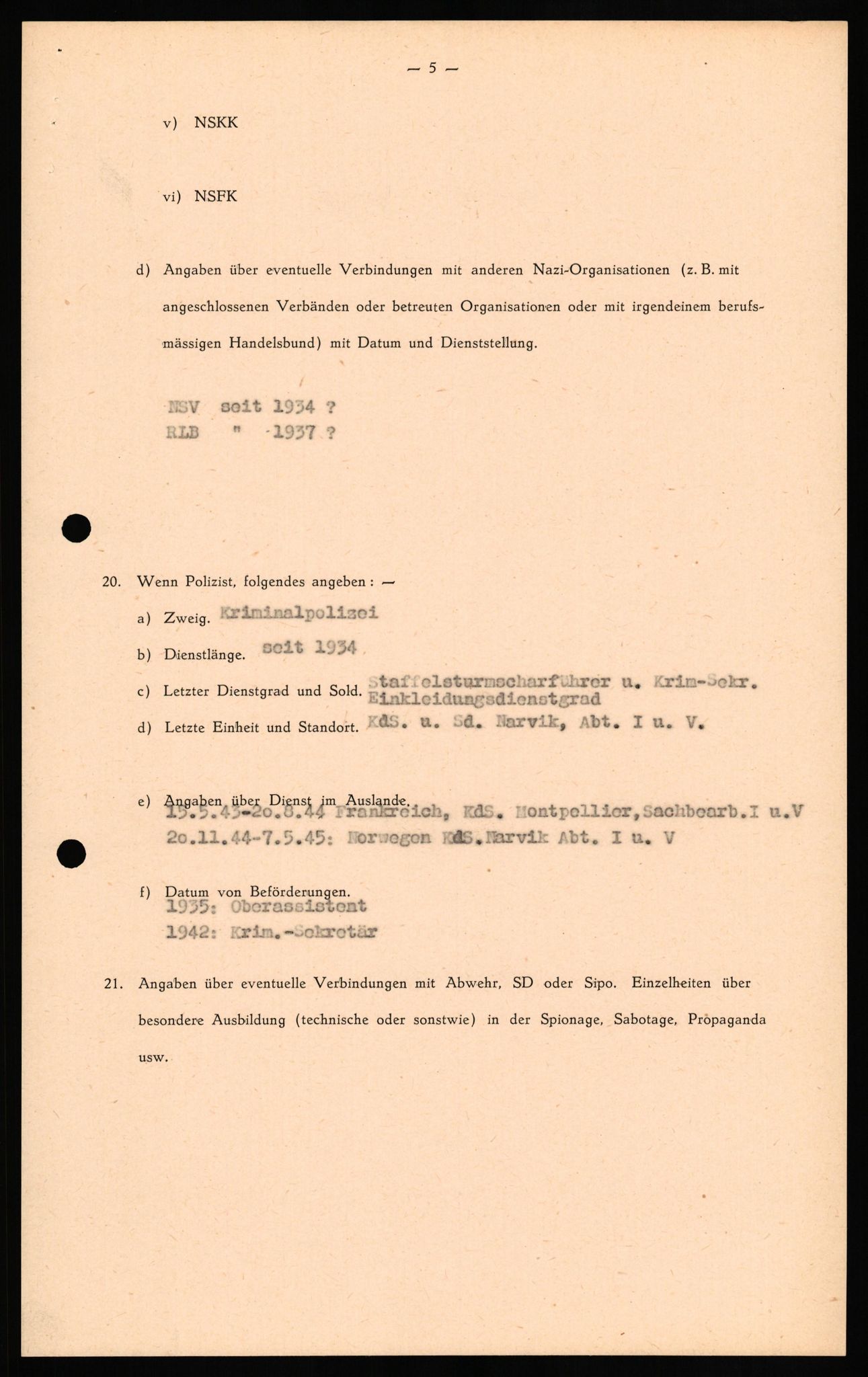 Forsvaret, Forsvarets overkommando II, AV/RA-RAFA-3915/D/Db/L0025: CI Questionaires. Tyske okkupasjonsstyrker i Norge. Tyskere., 1945-1946, s. 550