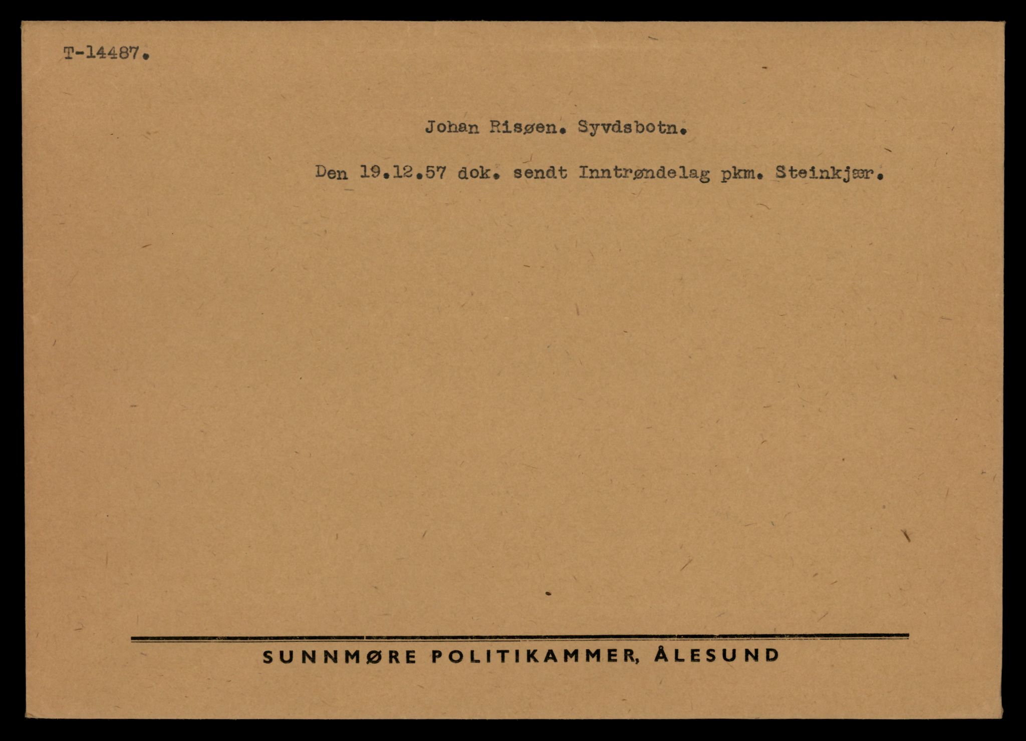 Møre og Romsdal vegkontor - Ålesund trafikkstasjon, AV/SAT-A-4099/F/Fe/L0046: Registreringskort for kjøretøy T 14445 - T 14579, 1927-1998