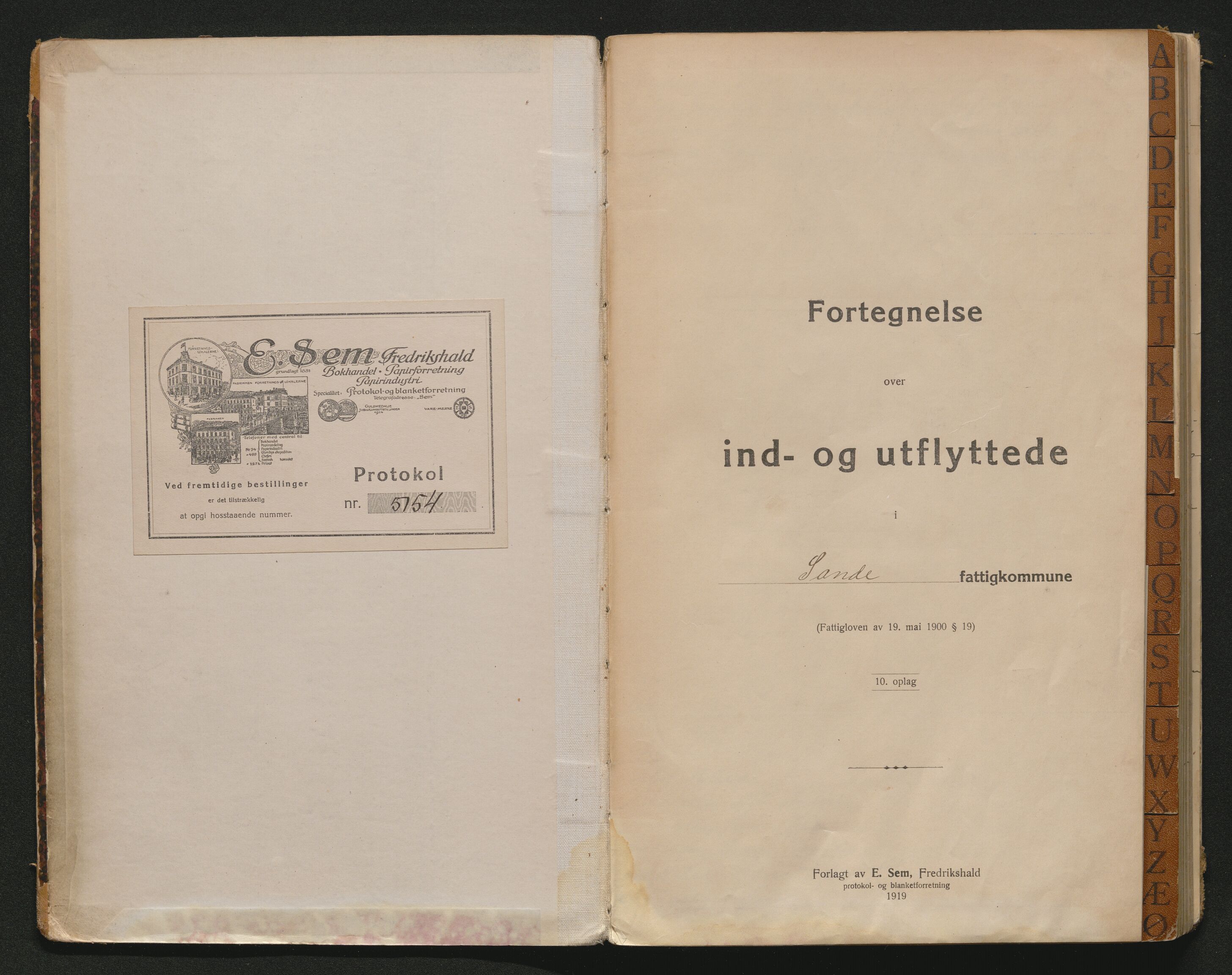 Sande lensmannskontor, SAKO/A-546/O/Oc/L0004: Protokoll over inn- og utflyttede, 1920-1926