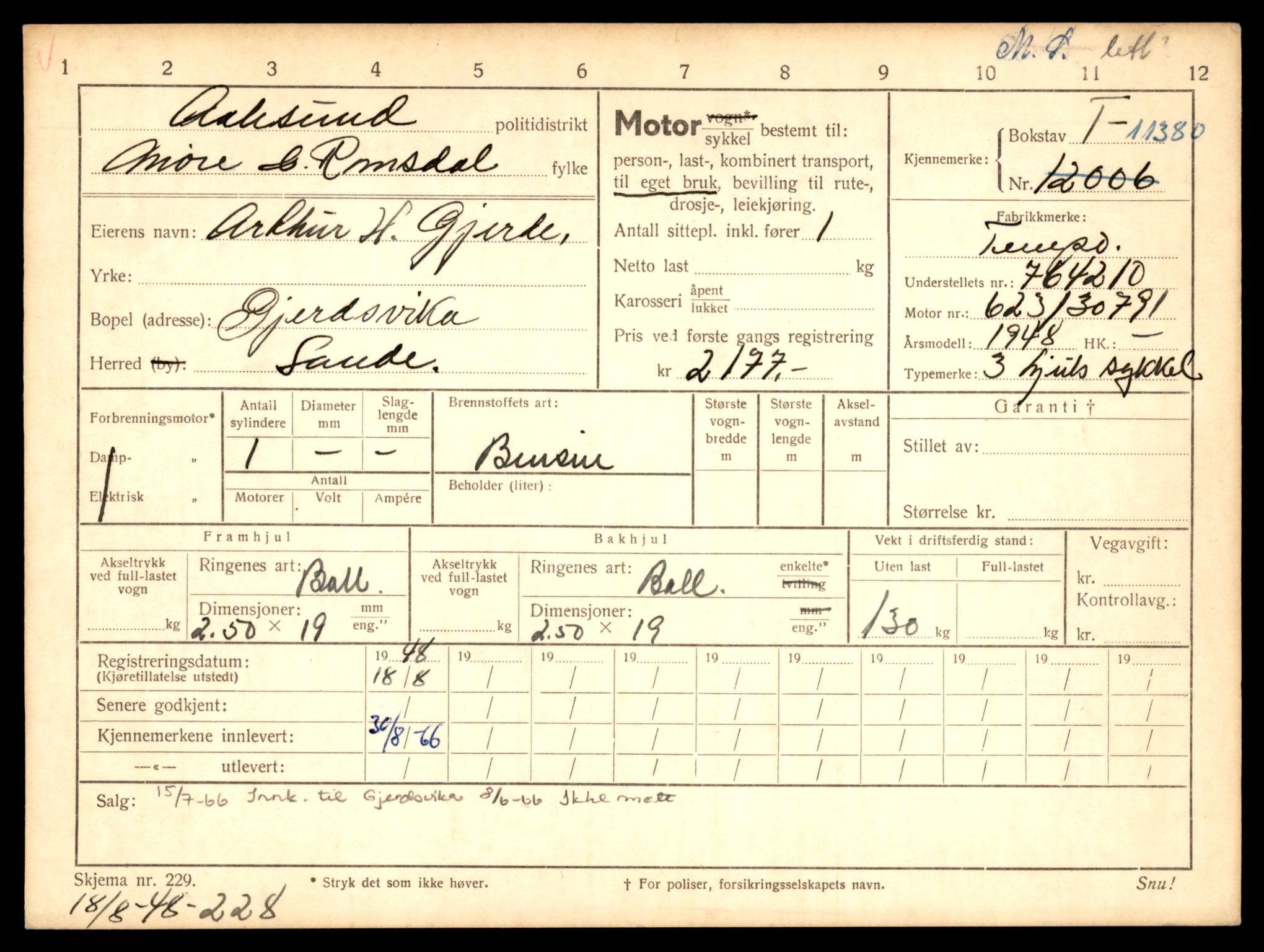 Møre og Romsdal vegkontor - Ålesund trafikkstasjon, AV/SAT-A-4099/F/Fe/L0028: Registreringskort for kjøretøy T 11290 - T 11429, 1927-1998, s. 1985