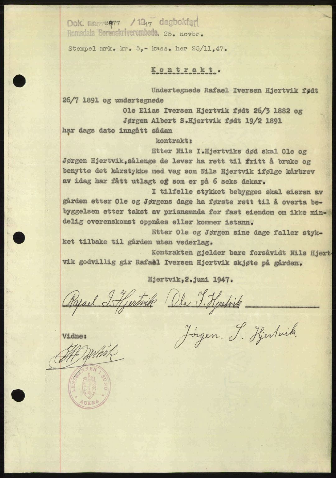 Romsdal sorenskriveri, SAT/A-4149/1/2/2C: Pantebok nr. A24, 1947-1947, Dagboknr: 2977/1947