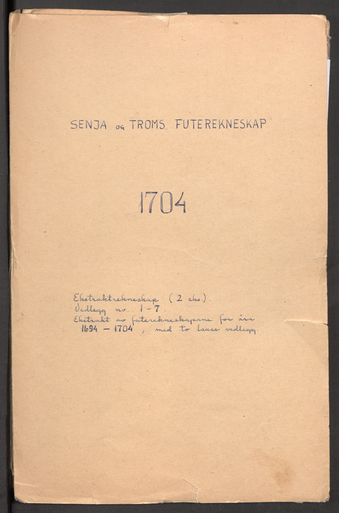 Rentekammeret inntil 1814, Reviderte regnskaper, Fogderegnskap, RA/EA-4092/R68/L4755: Fogderegnskap Senja og Troms, 1700-1704, s. 351