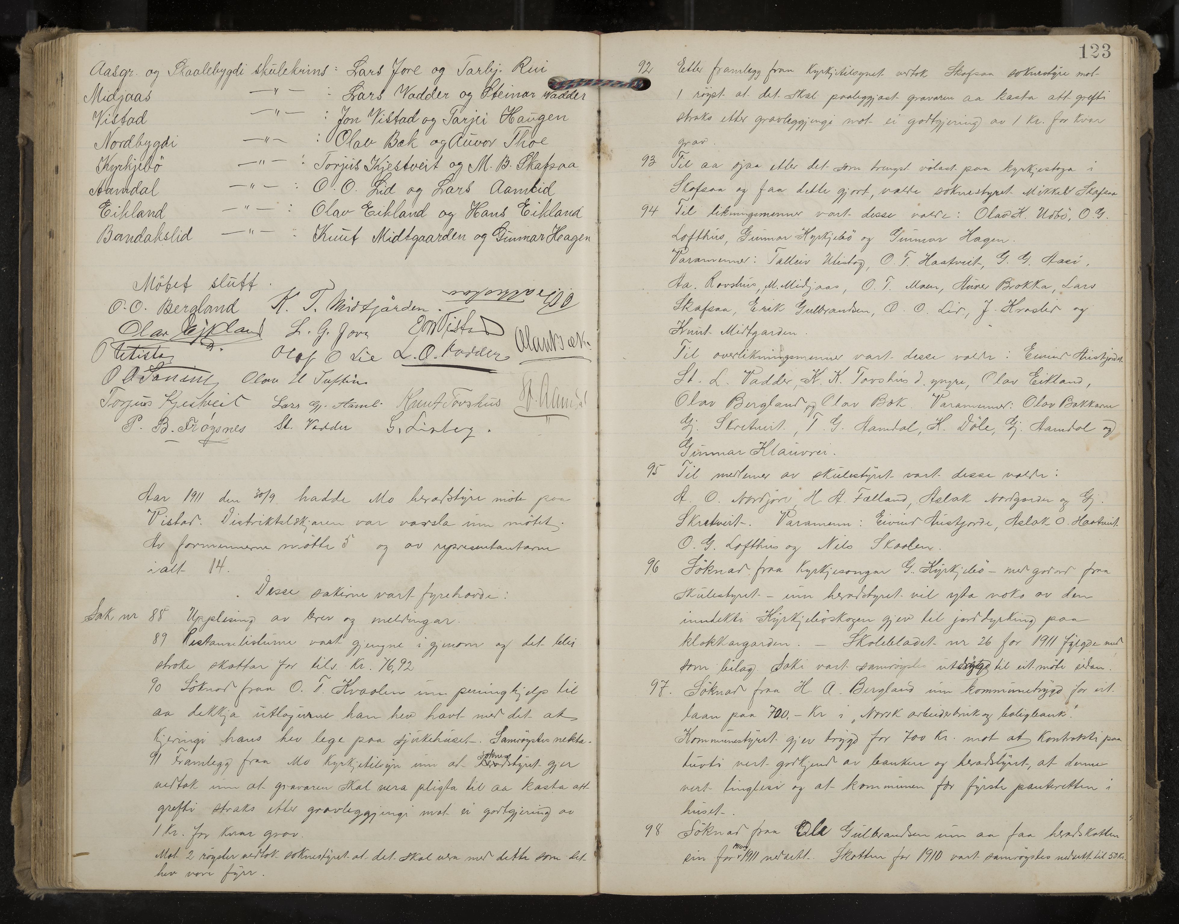 Mo formannskap og sentraladministrasjon, IKAK/0832021/A/L0004: Møtebok, 1903-1915, s. 123