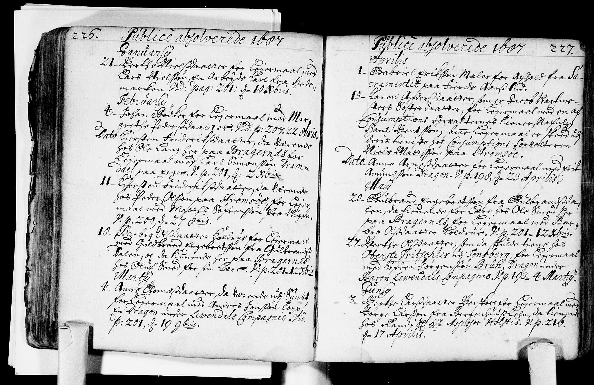 Bragernes kirkebøker, SAKO/A-6/F/Fa/L0002: Ministerialbok nr. I 2, 1680-1705, s. 226-227
