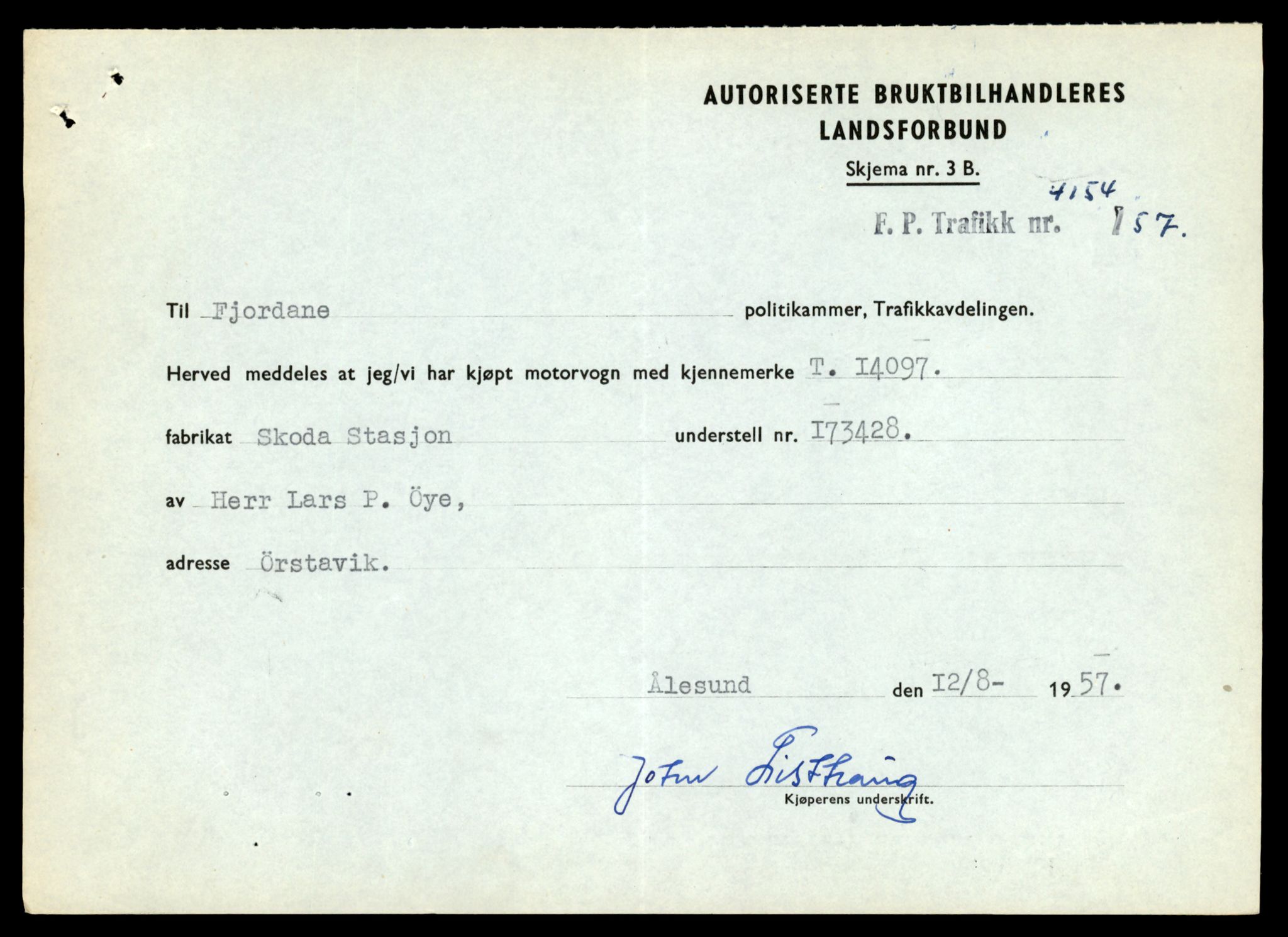 Møre og Romsdal vegkontor - Ålesund trafikkstasjon, AV/SAT-A-4099/F/Fe/L0043: Registreringskort for kjøretøy T 14080 - T 14204, 1927-1998, s. 437