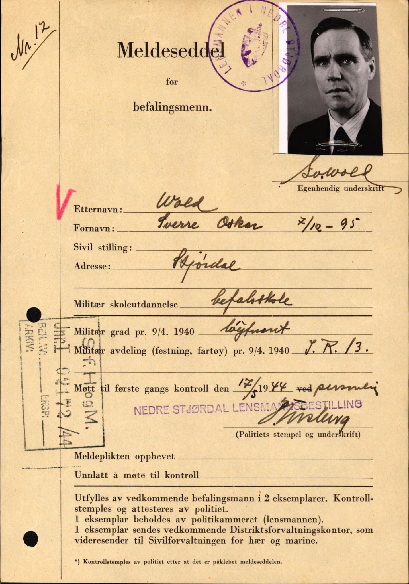 Forsvaret, Forsvarets krigshistoriske avdeling, AV/RA-RAFA-2017/Y/Yf/L0209: II-C-11-2121  -  Okkupasjonstiden.  Meldesedler for befal med foto og oppl. om militær grad 9. apr. 1940., 1944-1945, s. 1291