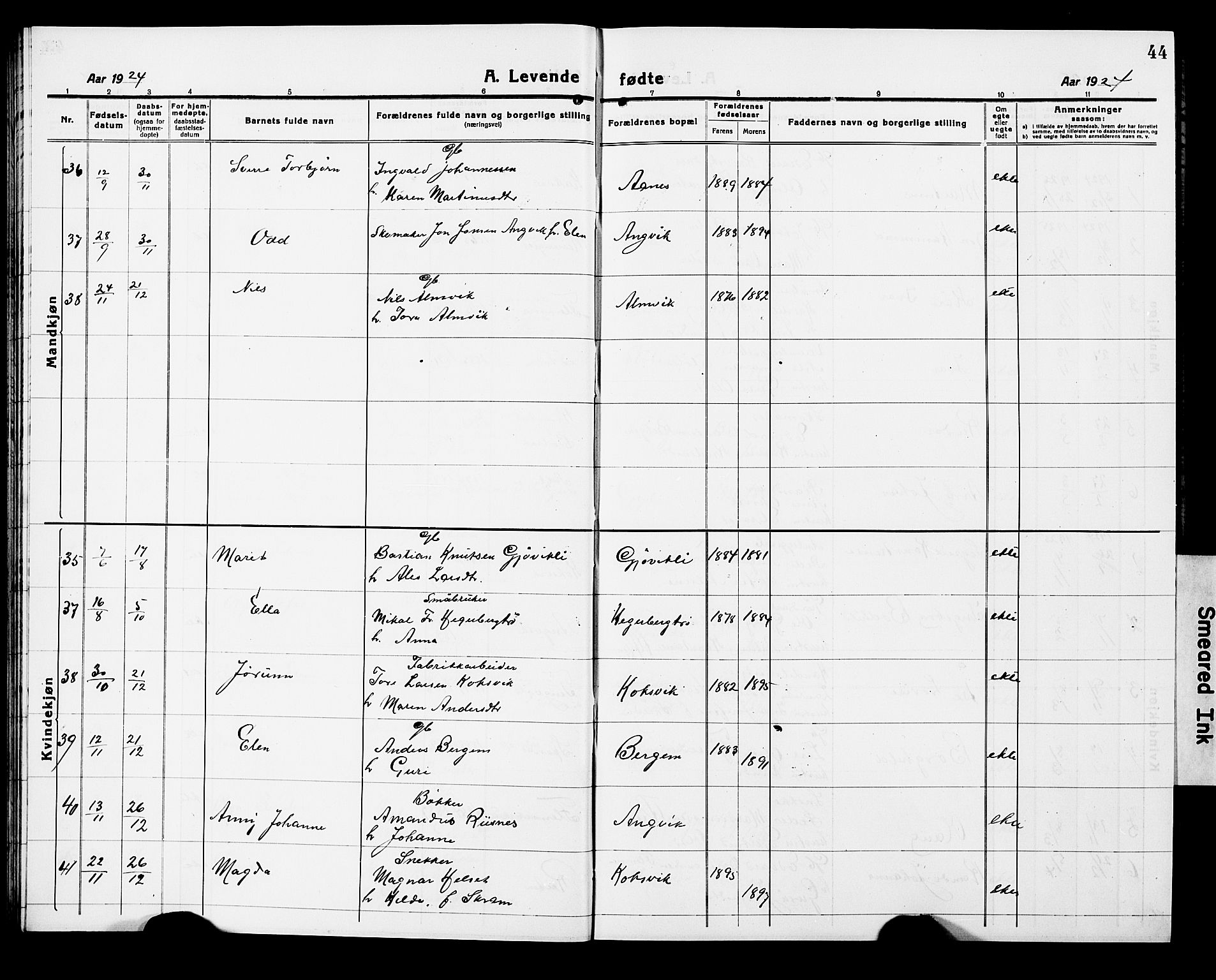 Ministerialprotokoller, klokkerbøker og fødselsregistre - Møre og Romsdal, AV/SAT-A-1454/586/L0994: Klokkerbok nr. 586C05, 1919-1927, s. 44