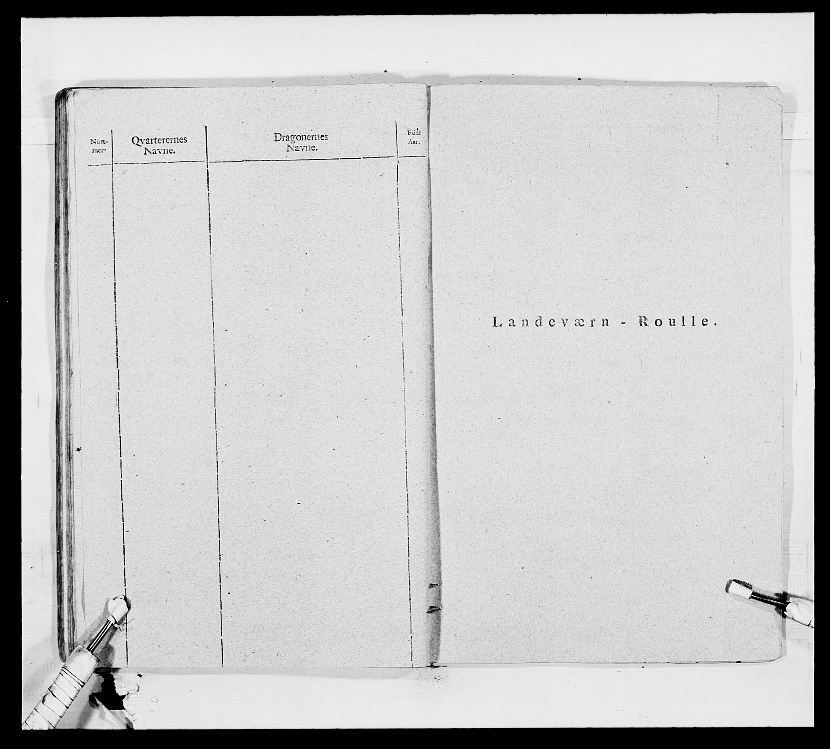 Generalitets- og kommissariatskollegiet, Det kongelige norske kommissariatskollegium, AV/RA-EA-5420/E/Eh/L0012: Smålenske dragonregiment, 1810, s. 401