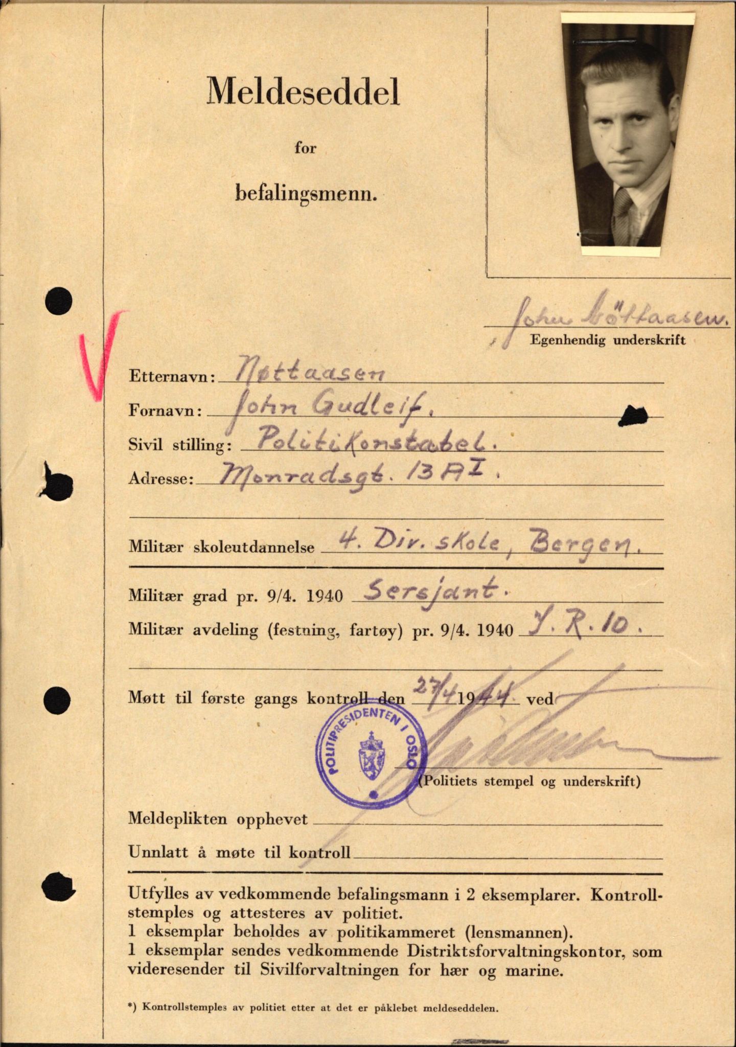Forsvaret, Forsvarets krigshistoriske avdeling, AV/RA-RAFA-2017/Y/Yf/L0209: II-C-11-2121  -  Okkupasjonstiden.  Meldesedler for befal med foto og oppl. om militær grad 9. apr. 1940., 1944-1945, s. 437