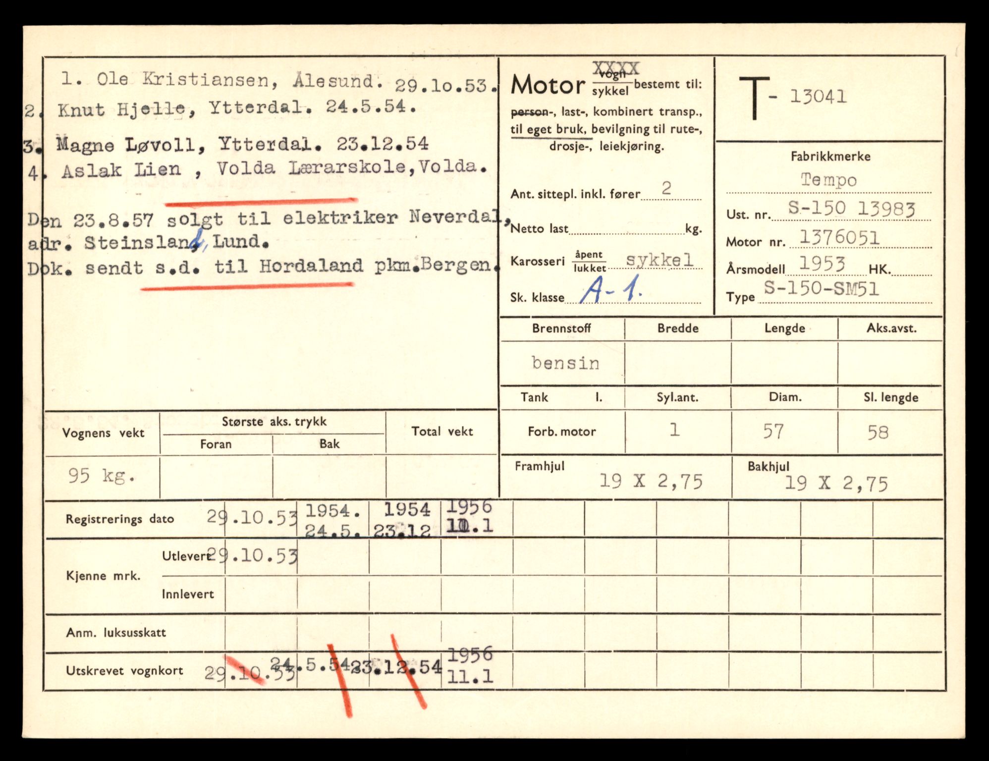 Møre og Romsdal vegkontor - Ålesund trafikkstasjon, AV/SAT-A-4099/F/Fe/L0037: Registreringskort for kjøretøy T 13031 - T 13179, 1927-1998, s. 239