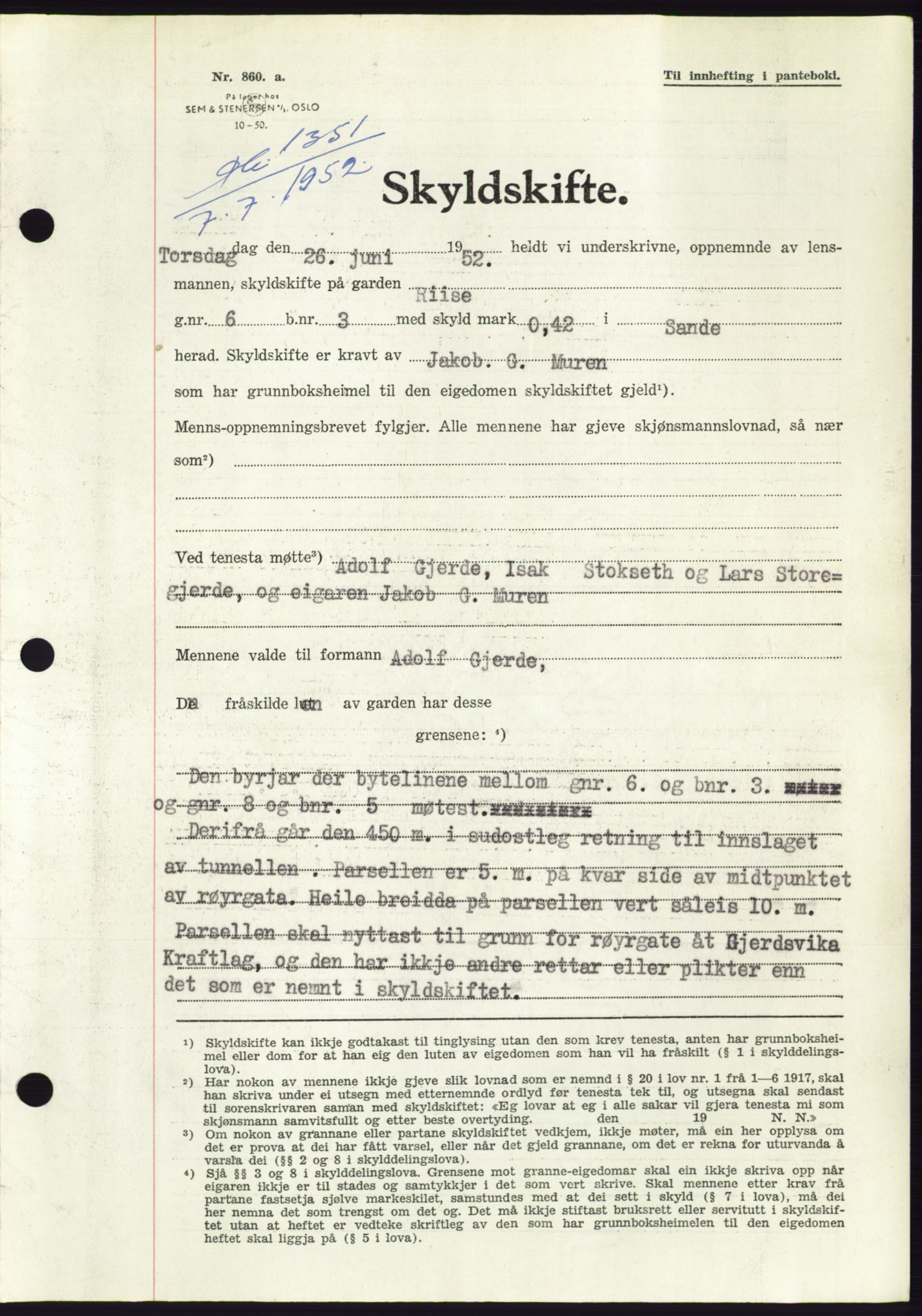 Søre Sunnmøre sorenskriveri, AV/SAT-A-4122/1/2/2C/L0092: Pantebok nr. 18A, 1952-1952, Dagboknr: 1351/1952