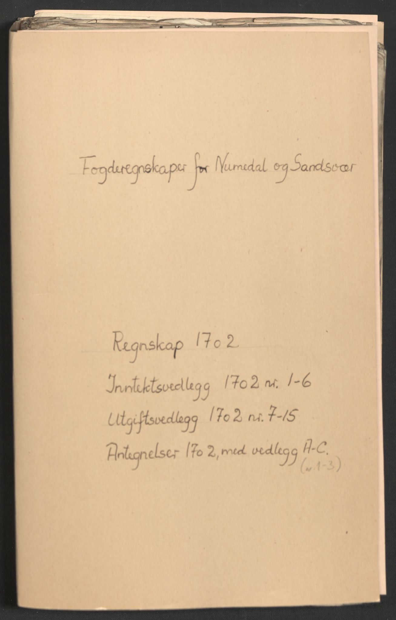 Rentekammeret inntil 1814, Reviderte regnskaper, Fogderegnskap, AV/RA-EA-4092/R24/L1580: Fogderegnskap Numedal og Sandsvær, 1702, s. 2