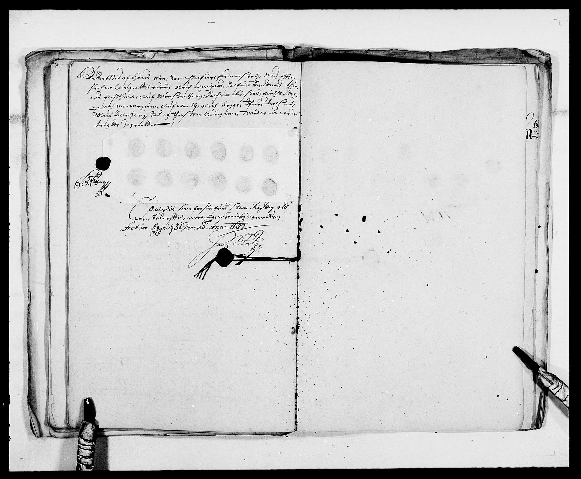 Rentekammeret inntil 1814, Reviderte regnskaper, Fogderegnskap, AV/RA-EA-4092/R62/L4183: Fogderegnskap Stjørdal og Verdal, 1687-1689, s. 83