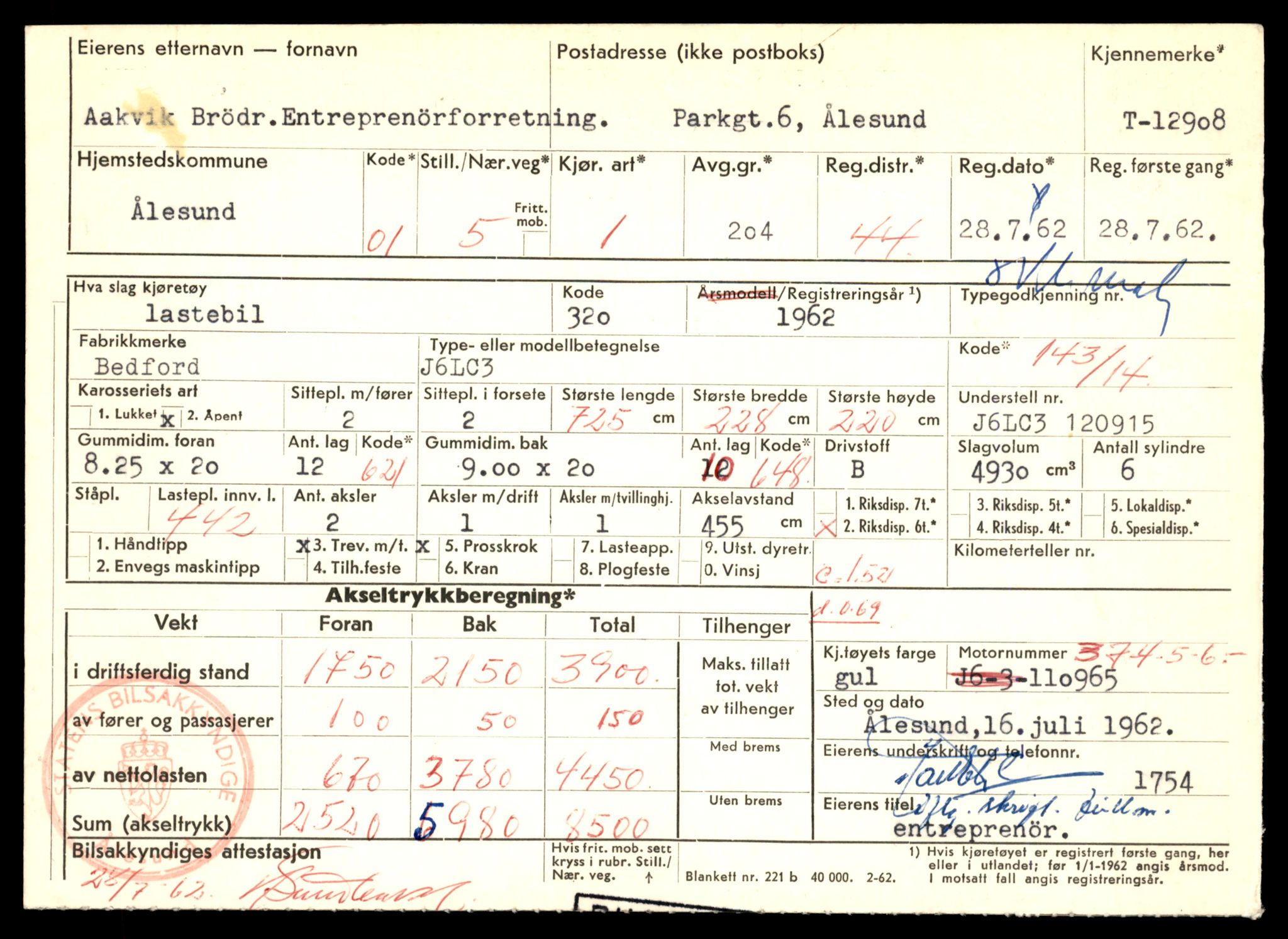 Møre og Romsdal vegkontor - Ålesund trafikkstasjon, AV/SAT-A-4099/F/Fe/L0036: Registreringskort for kjøretøy T 12831 - T 13030, 1927-1998, s. 1357