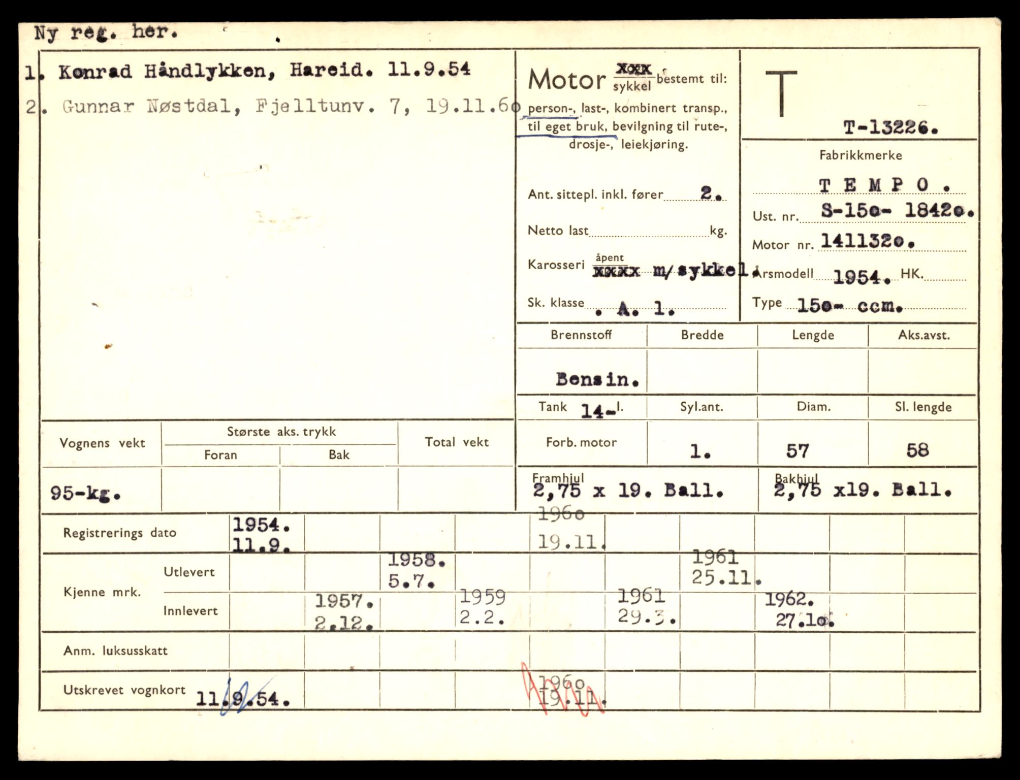 Møre og Romsdal vegkontor - Ålesund trafikkstasjon, AV/SAT-A-4099/F/Fe/L0038: Registreringskort for kjøretøy T 13180 - T 13360, 1927-1998, s. 787