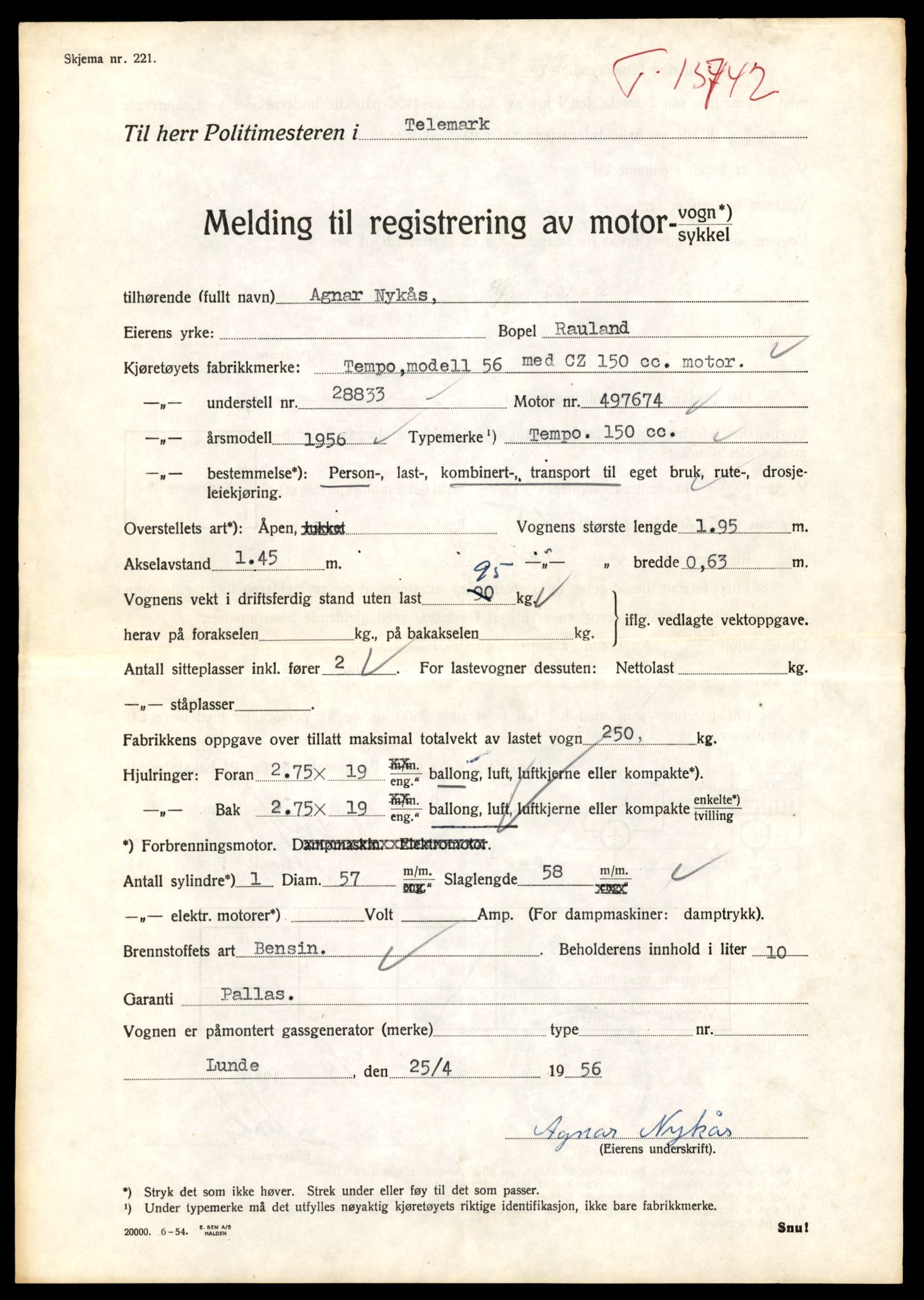 Møre og Romsdal vegkontor - Ålesund trafikkstasjon, AV/SAT-A-4099/F/Fe/L0041: Registreringskort for kjøretøy T 13710 - T 13905, 1927-1998, s. 581