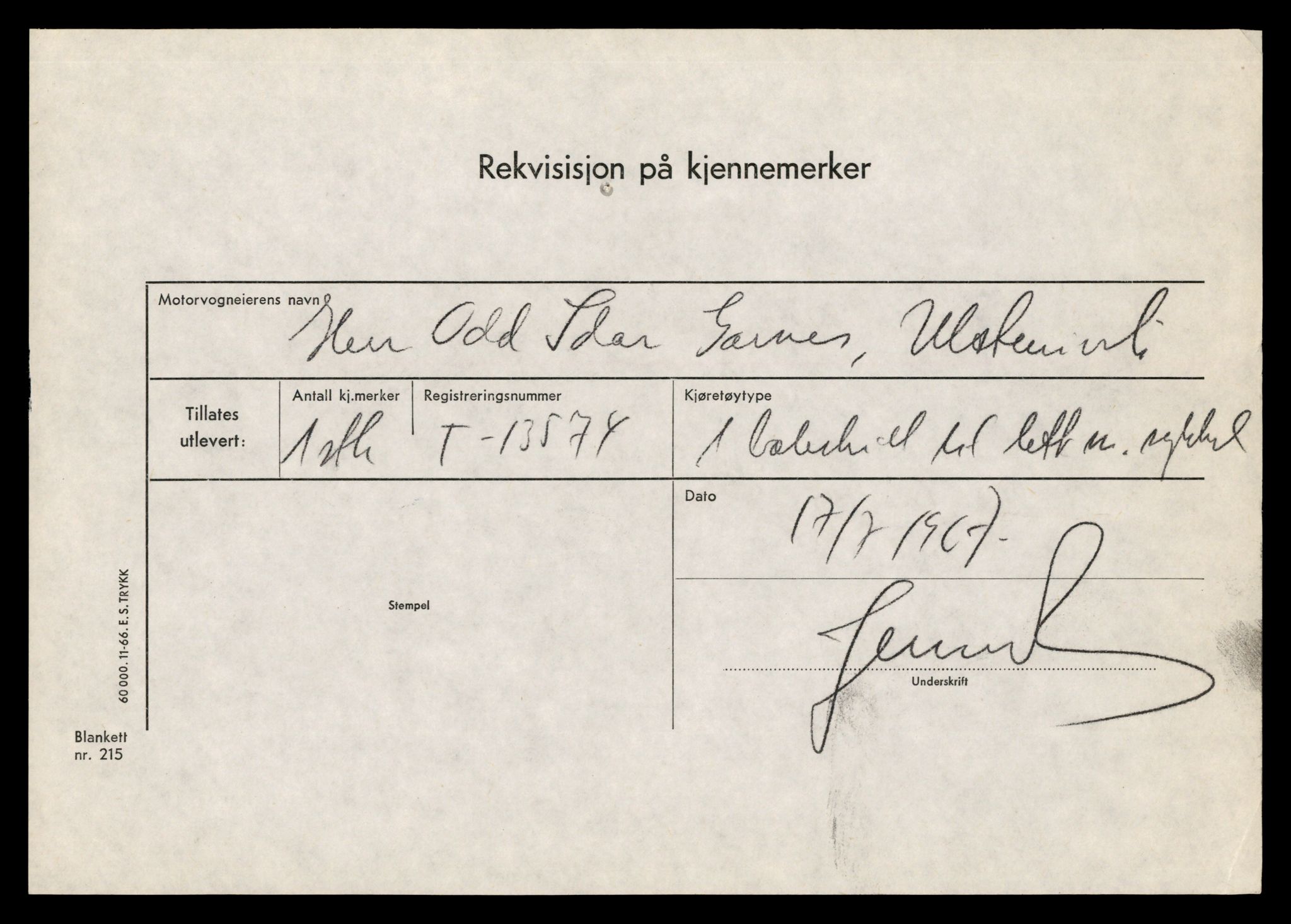 Møre og Romsdal vegkontor - Ålesund trafikkstasjon, AV/SAT-A-4099/F/Fe/L0040: Registreringskort for kjøretøy T 13531 - T 13709, 1927-1998, s. 831