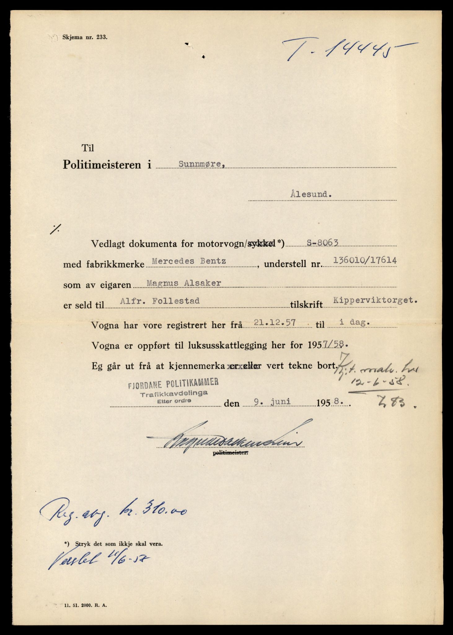 Møre og Romsdal vegkontor - Ålesund trafikkstasjon, AV/SAT-A-4099/F/Fe/L0046: Registreringskort for kjøretøy T 14445 - T 14579, 1927-1998