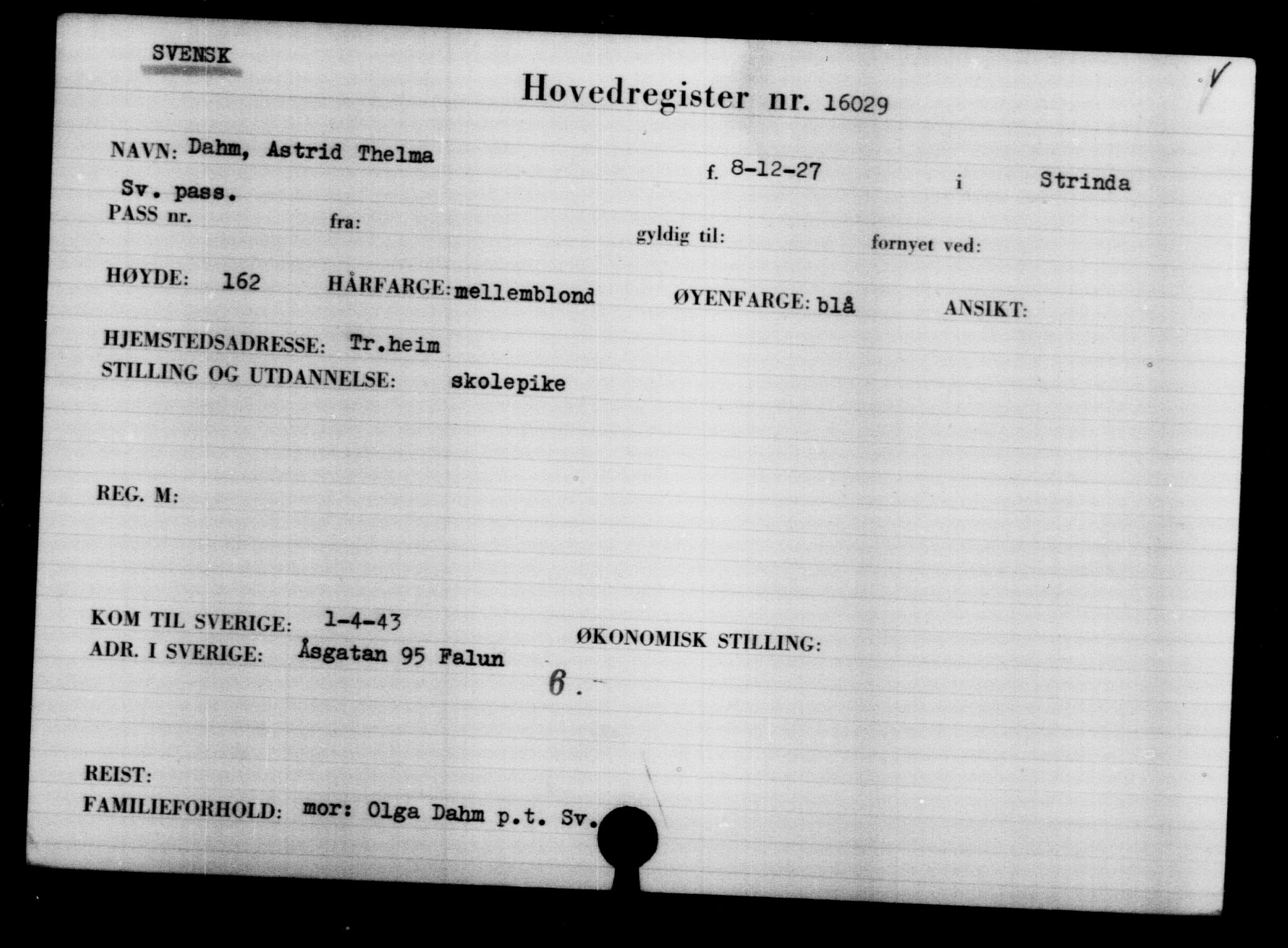 Den Kgl. Norske Legasjons Flyktningskontor, AV/RA-S-6753/V/Va/L0008: Kjesäterkartoteket.  Flyktningenr. 15700-18547, 1940-1945, s. 358