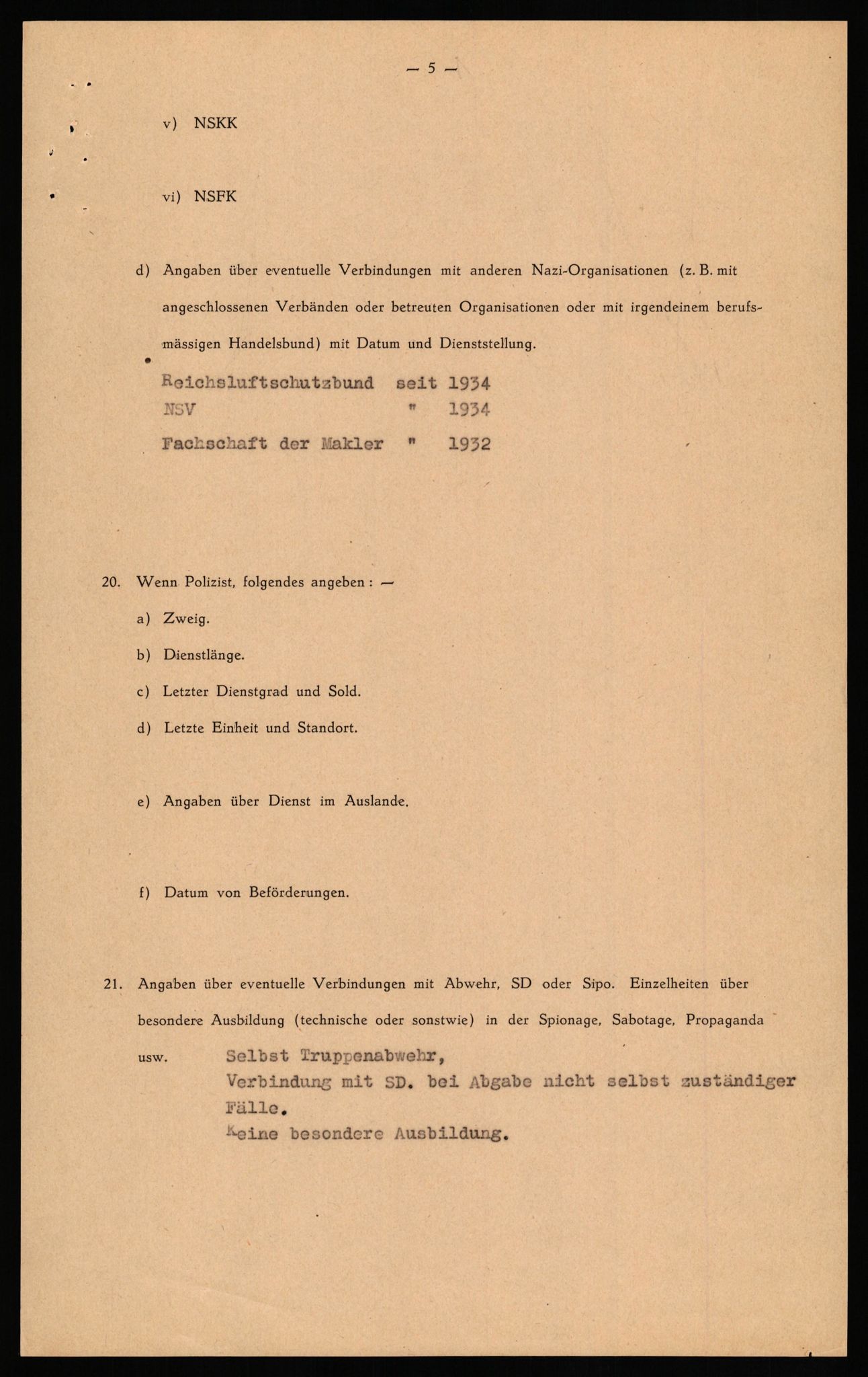Forsvaret, Forsvarets overkommando II, RA/RAFA-3915/D/Db/L0029: CI Questionaires. Tyske okkupasjonsstyrker i Norge. Tyskere., 1945-1946, s. 55