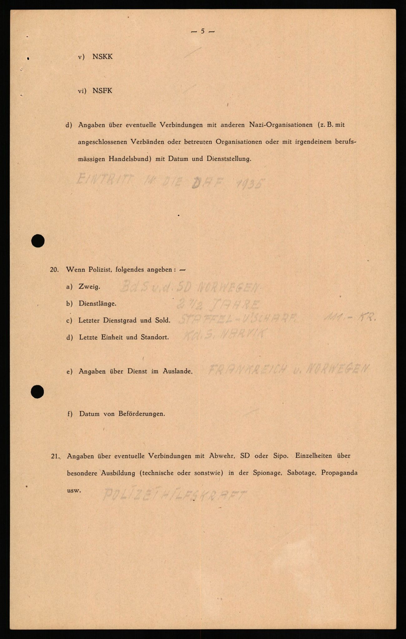 Forsvaret, Forsvarets overkommando II, AV/RA-RAFA-3915/D/Db/L0035: CI Questionaires. Tyske okkupasjonsstyrker i Norge. Tyskere., 1945-1946, s. 355