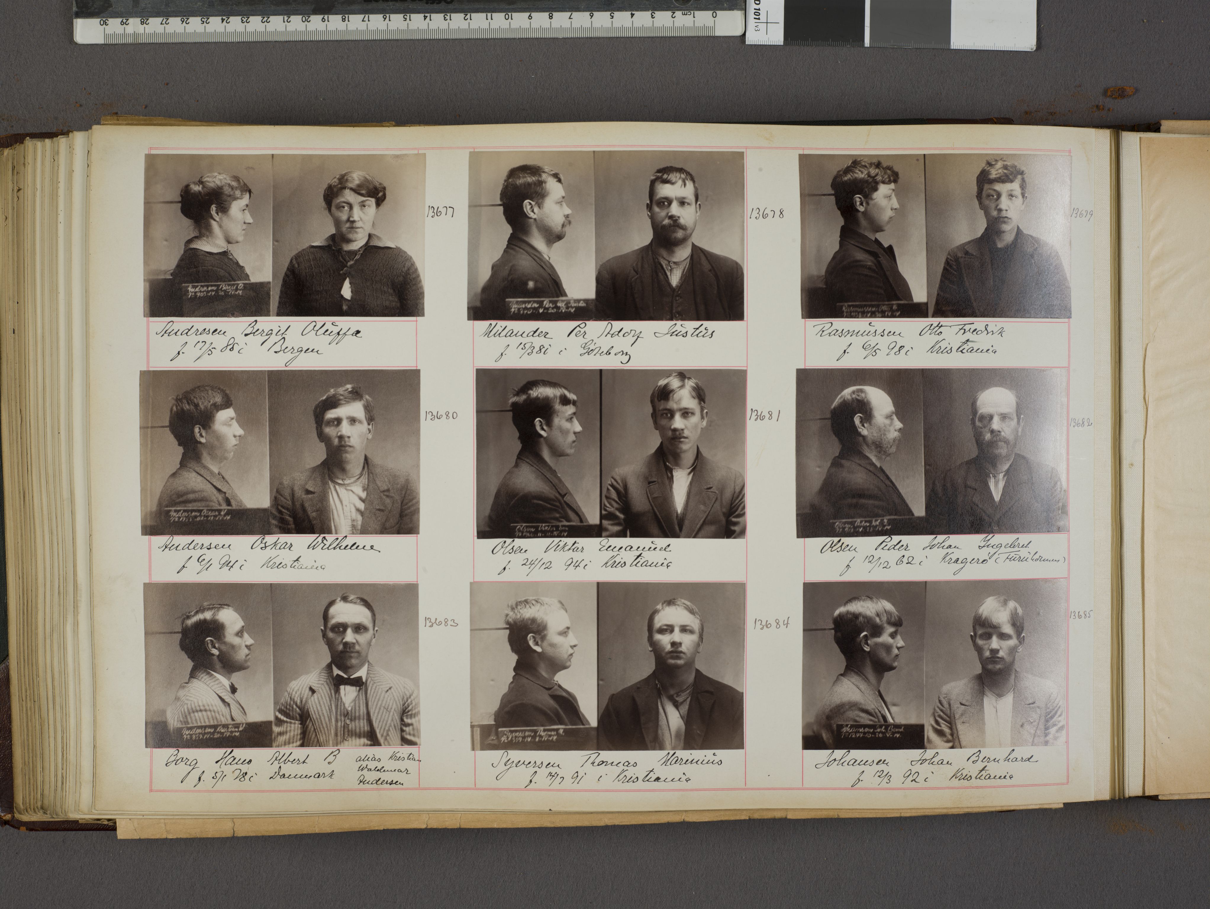 Oslo politikammer, Kriminalavdelingen, AV/SAO-A-11137/U/Ua/L0015: Forbryteralbum, 1913-1915, s. 44