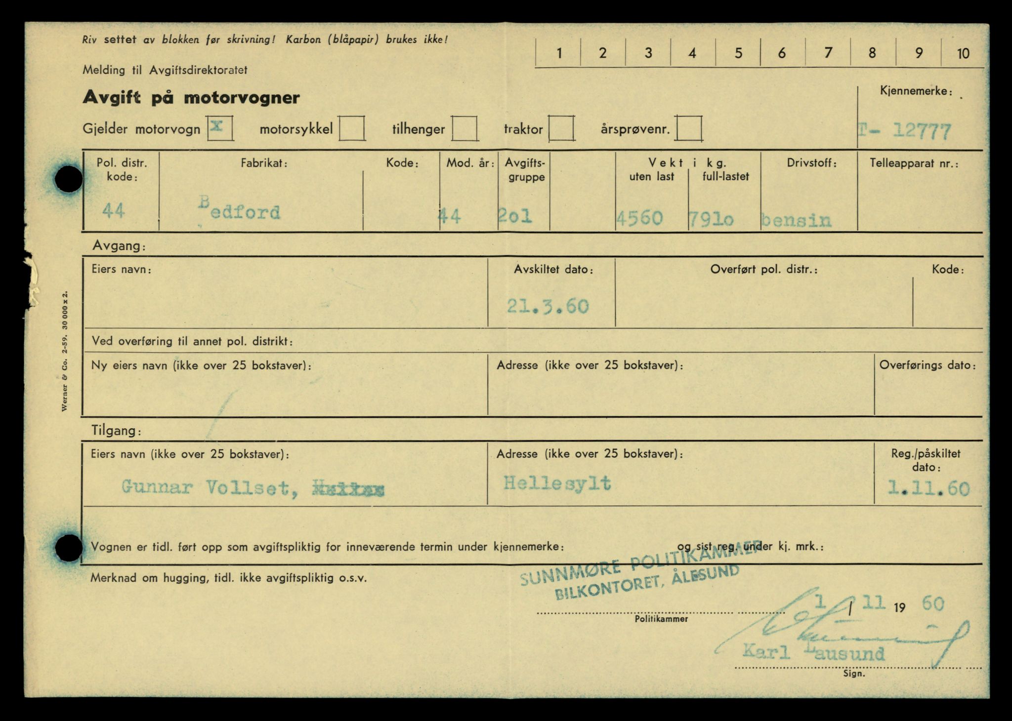 Møre og Romsdal vegkontor - Ålesund trafikkstasjon, AV/SAT-A-4099/F/Fe/L0035: Registreringskort for kjøretøy T 12653 - T 12829, 1927-1998, s. 2074